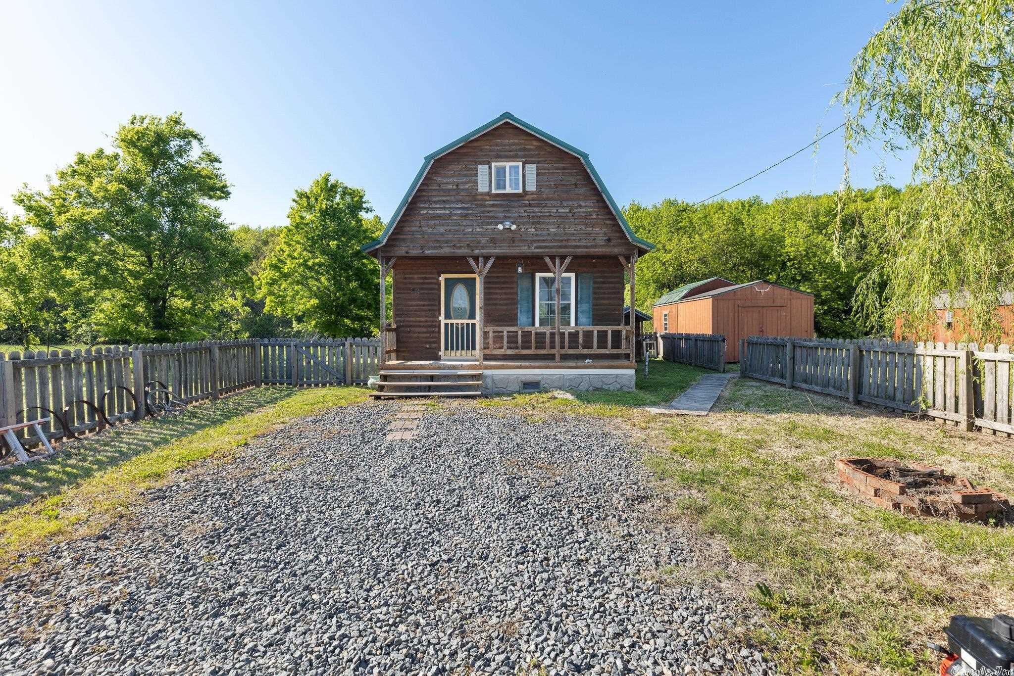 Daisy Little - Residential