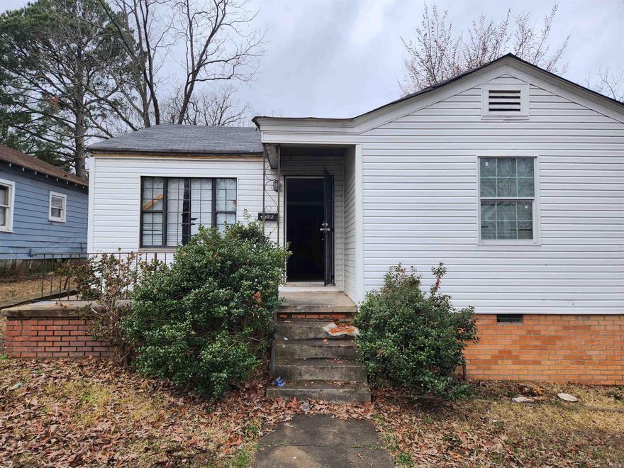 INVESTMENT OPPORTUNITY!! Great portfolio add or flip... Property is Tenant Occupied; Lease is MONTH TO MONTH, $950.00 MONTHLY, 24 HR NOTICE TO SHOW... SOLD AS-IS Part of a package, could be purchased in individually or all together. See MLS#