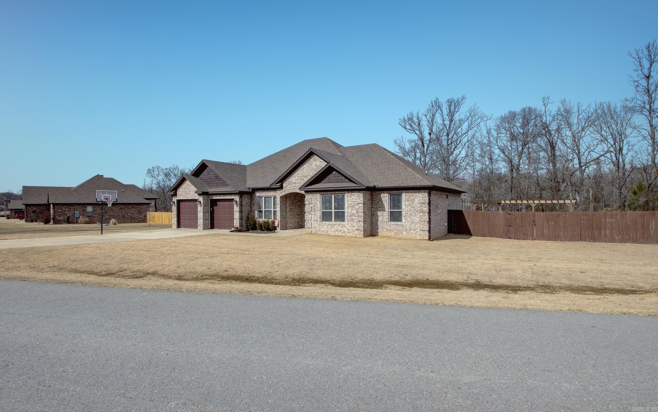 MOUNT TABOR ESTATES - Residential