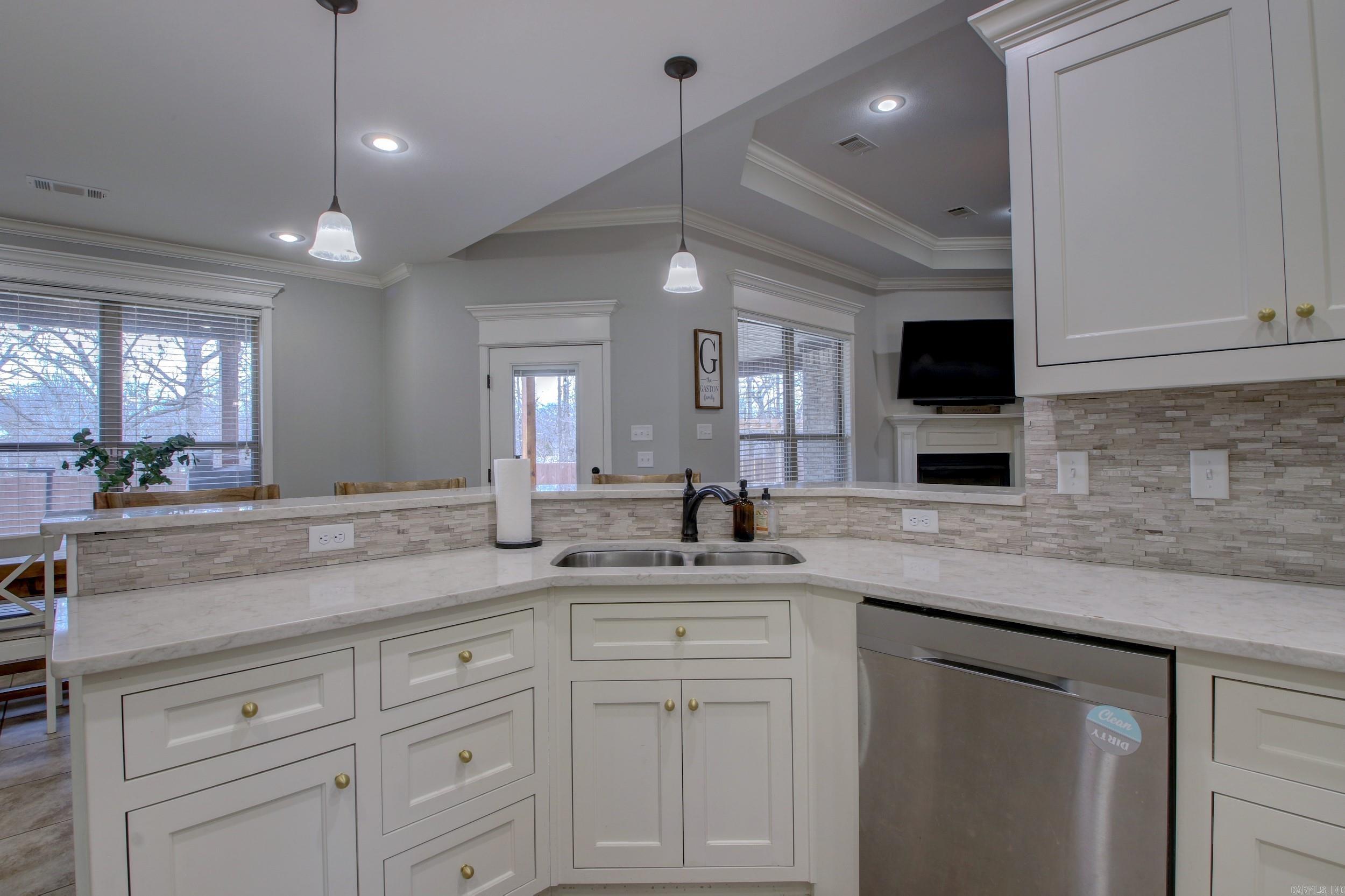 MOUNT TABOR ESTATES - Residential