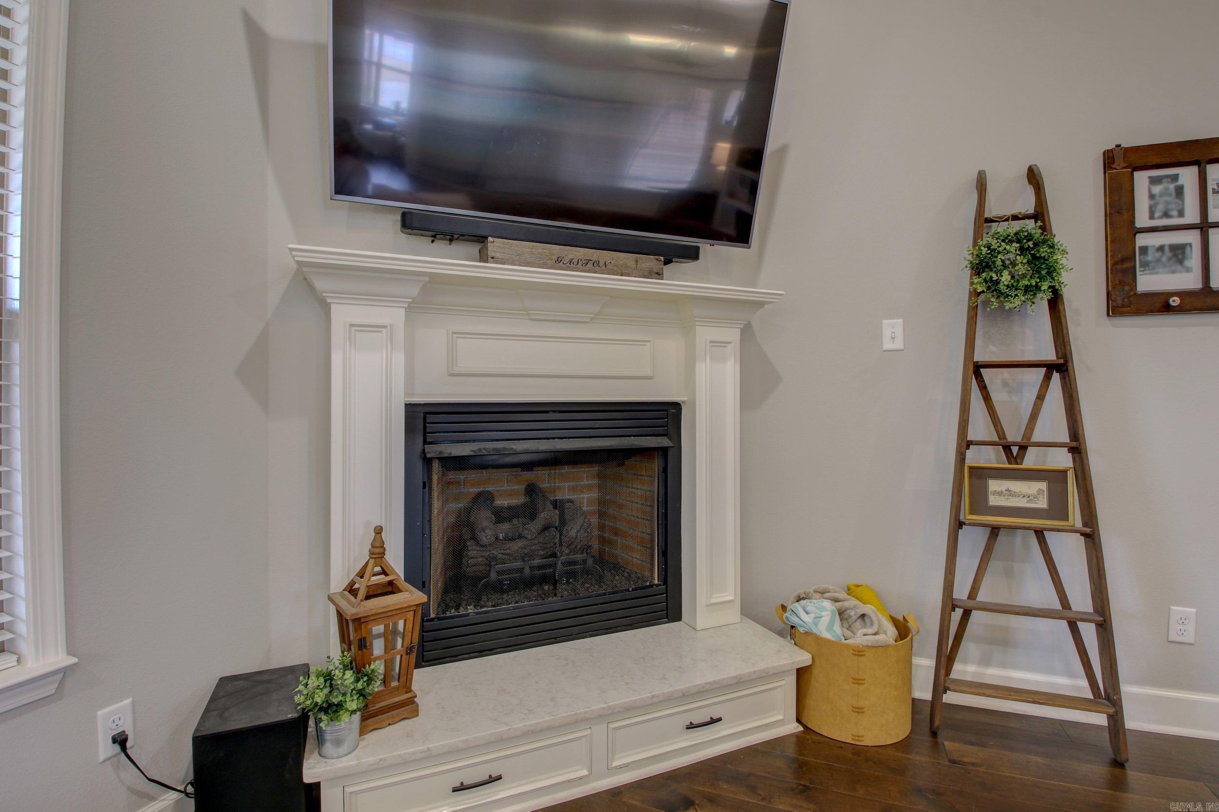 MOUNT TABOR ESTATES - Residential