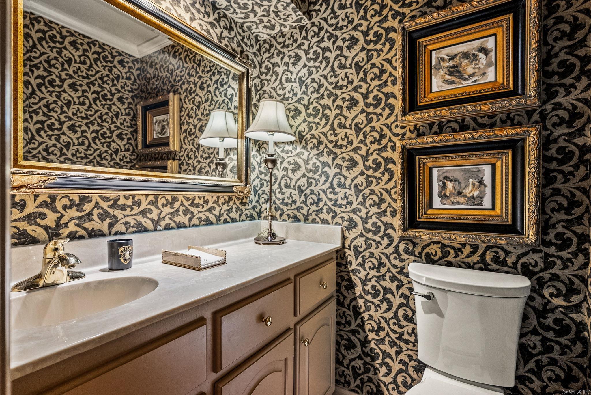 WOODRIDGE TOWNHOMES - Residential