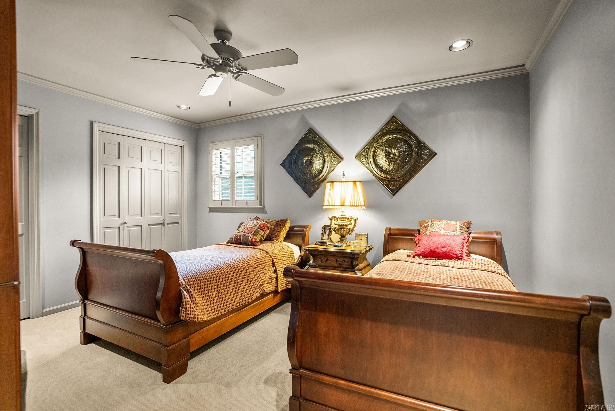 WOODRIDGE TOWNHOMES - Residential