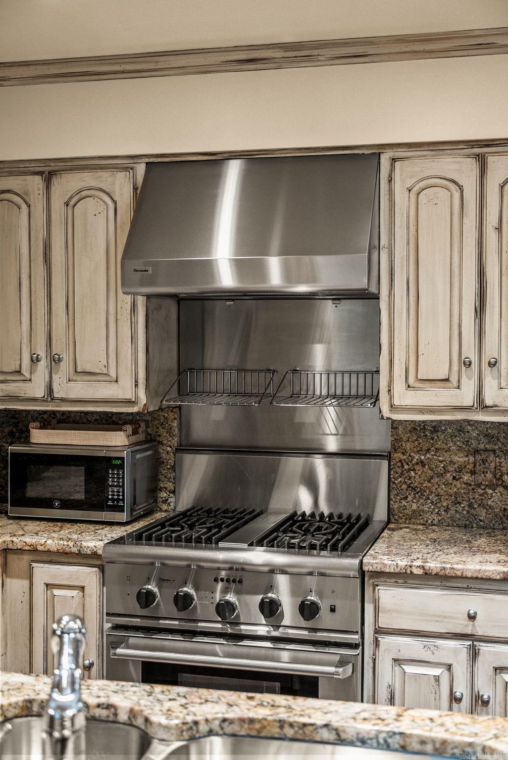 WOODRIDGE TOWNHOMES - Residential