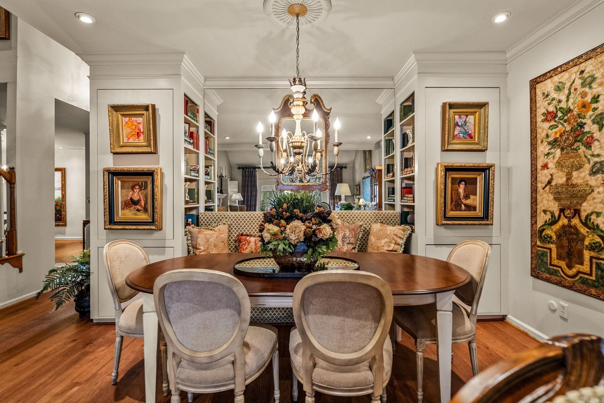 WOODRIDGE TOWNHOMES - Residential