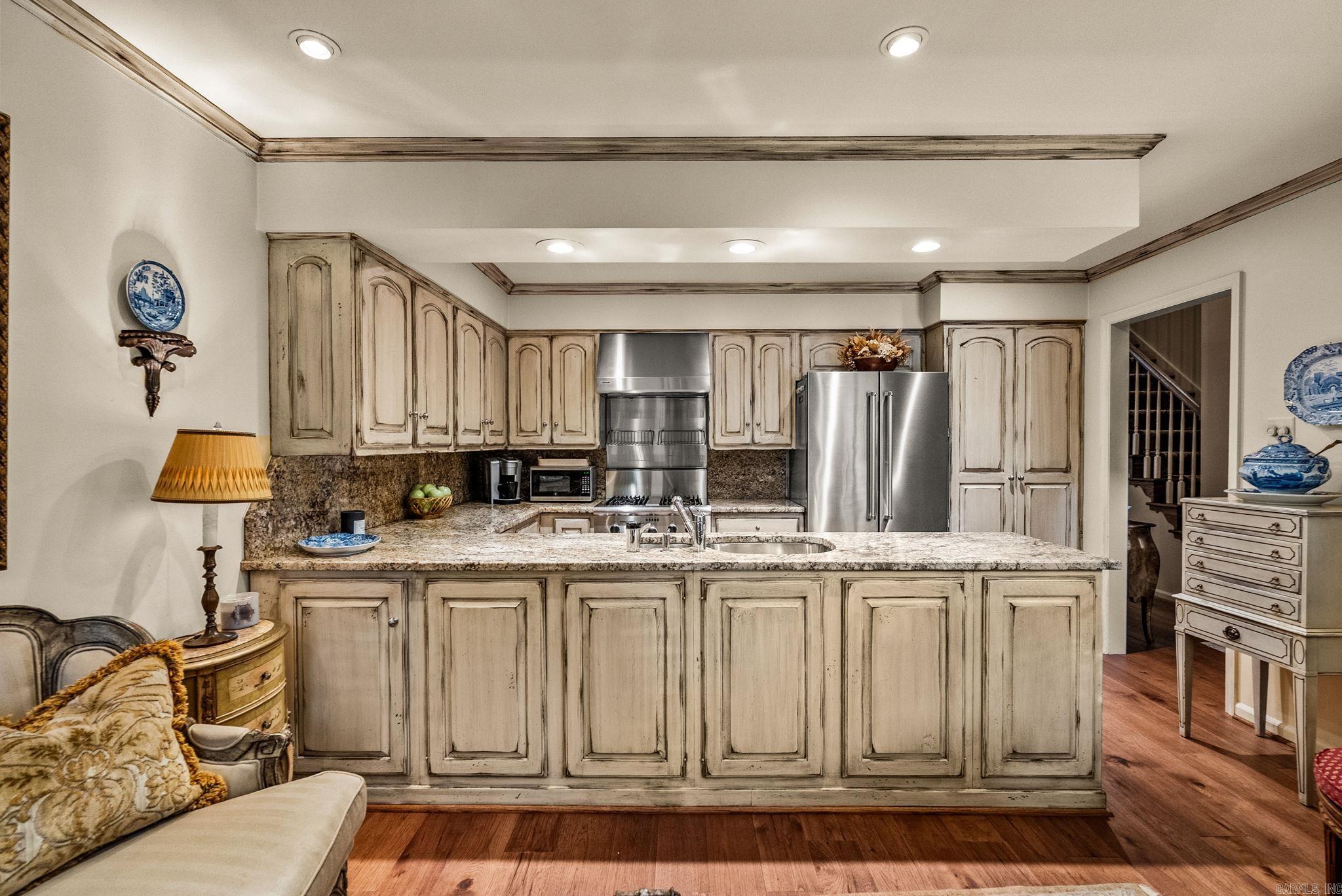 WOODRIDGE TOWNHOMES - Residential