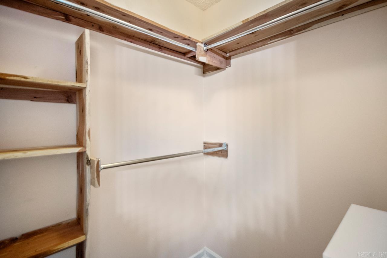 KROOKED KREEK - Residential