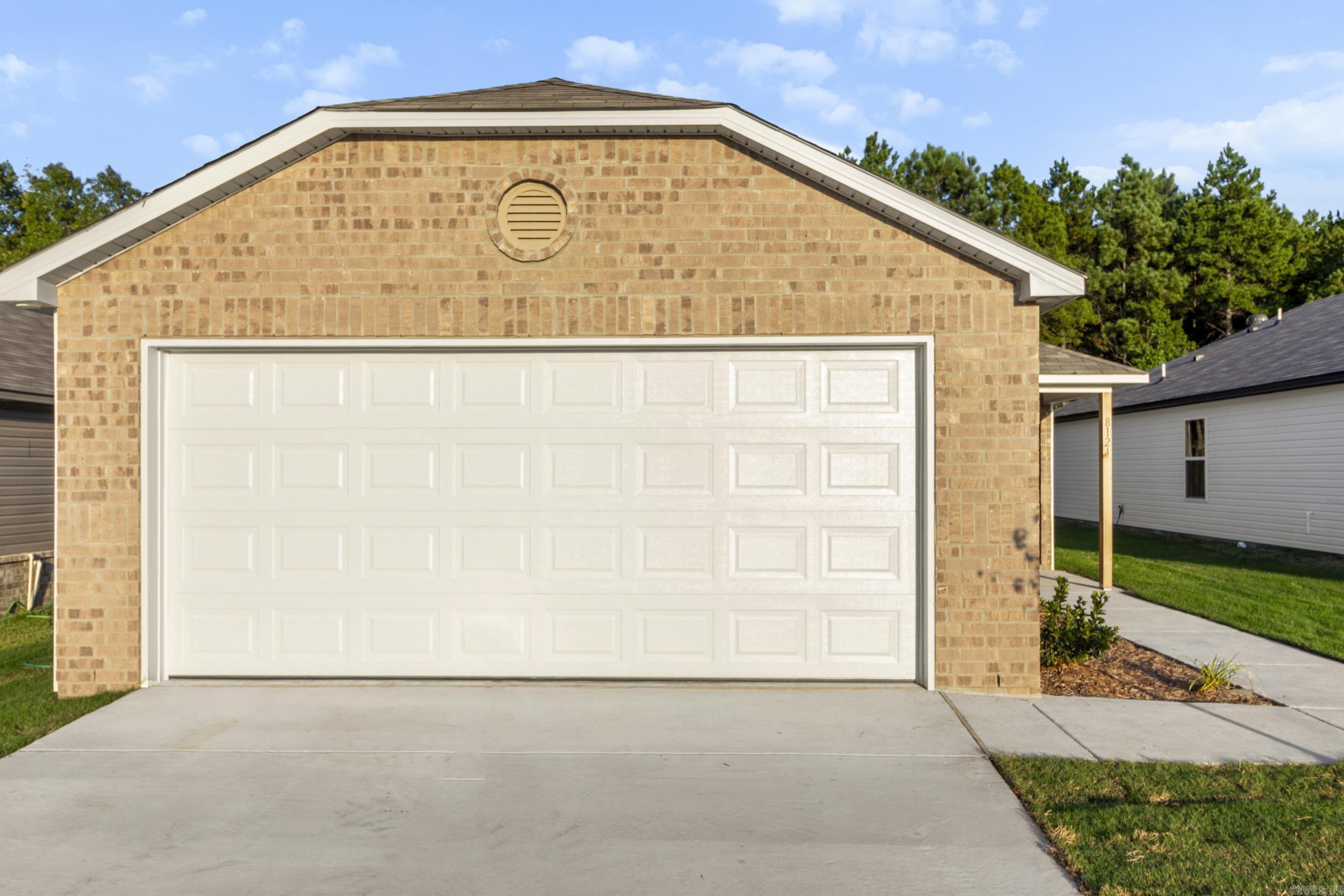 COUNTRY CLUB OF ARK THE - Residential