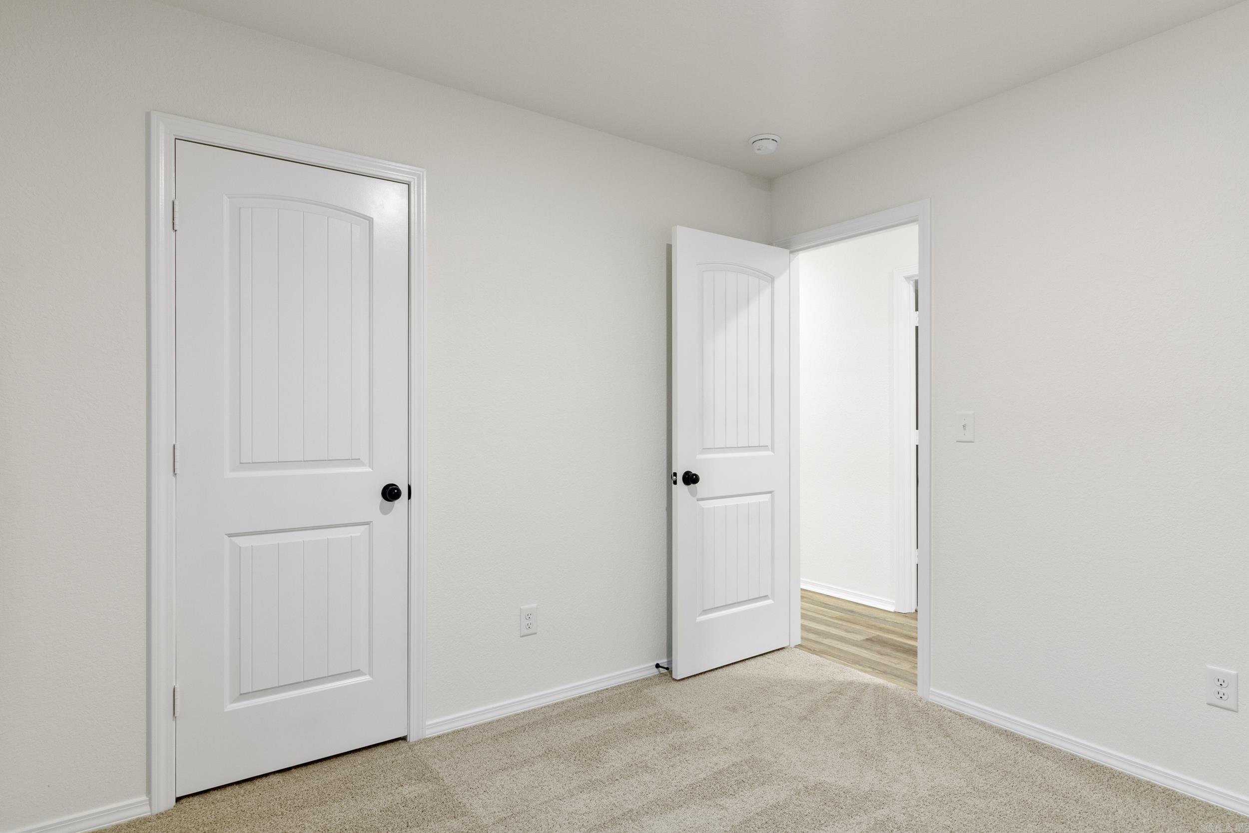 COUNTRY CLUB OF ARK THE - Residential