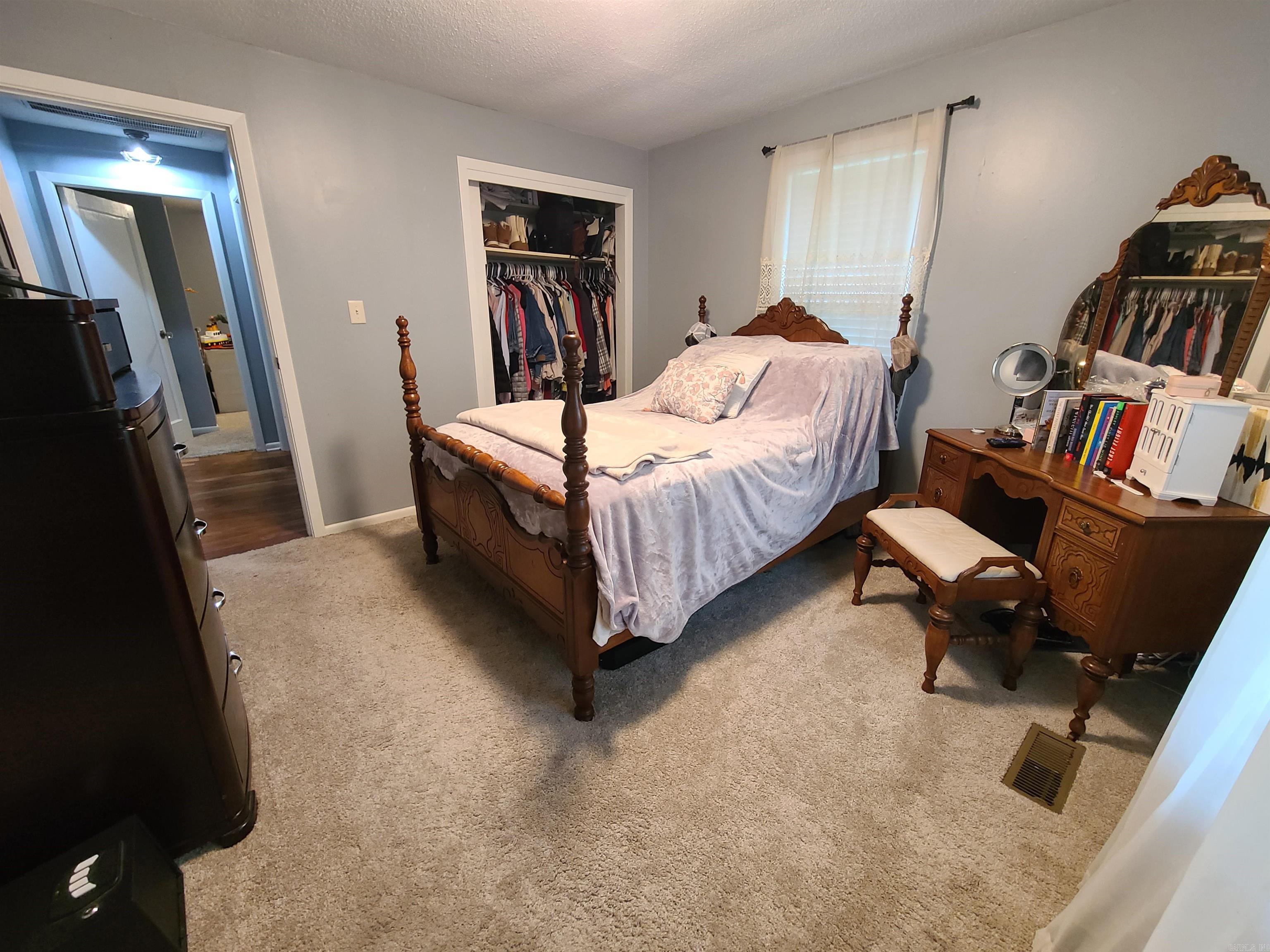 PIGGOTT - Residential