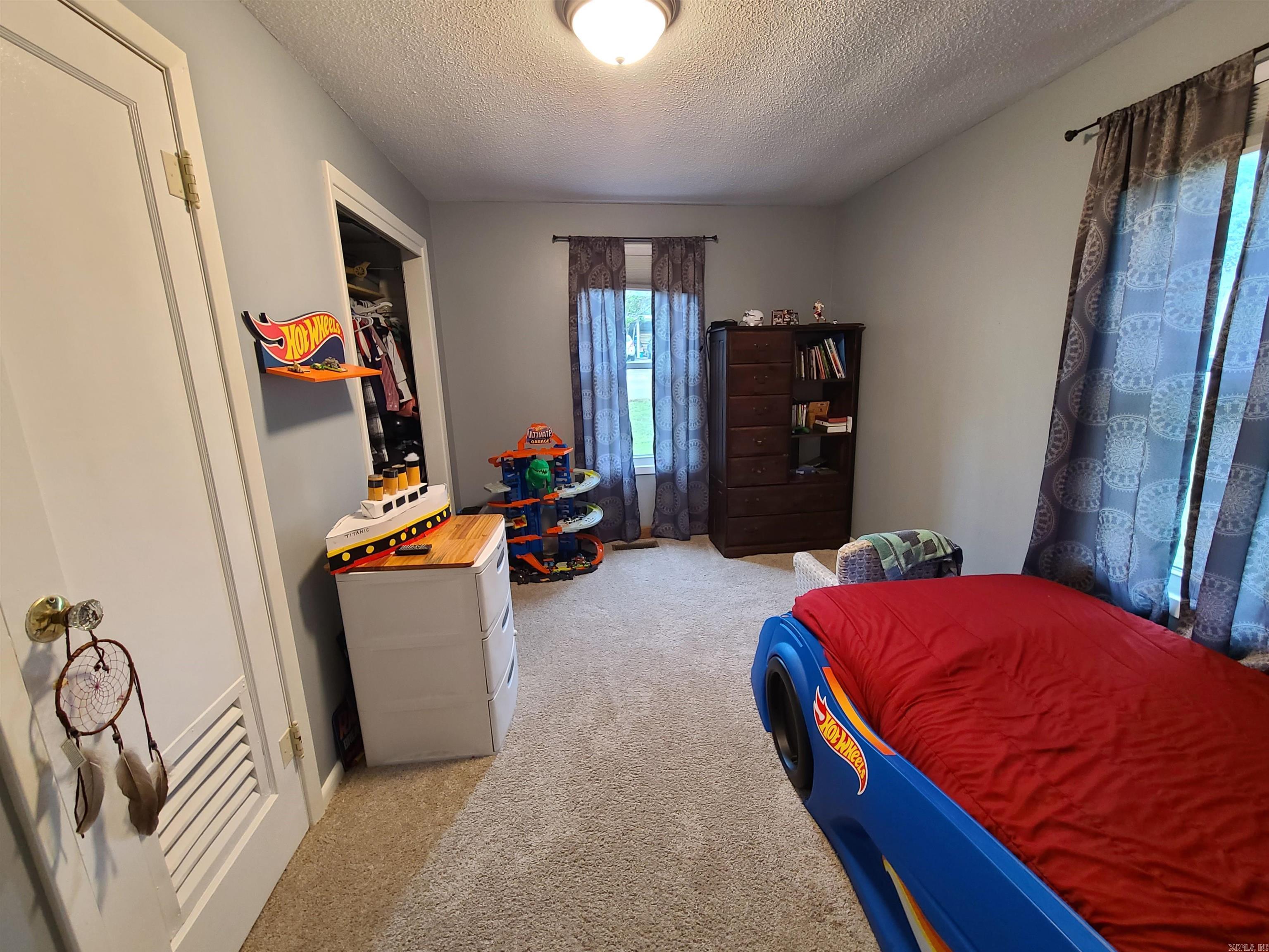 PIGGOTT - Residential