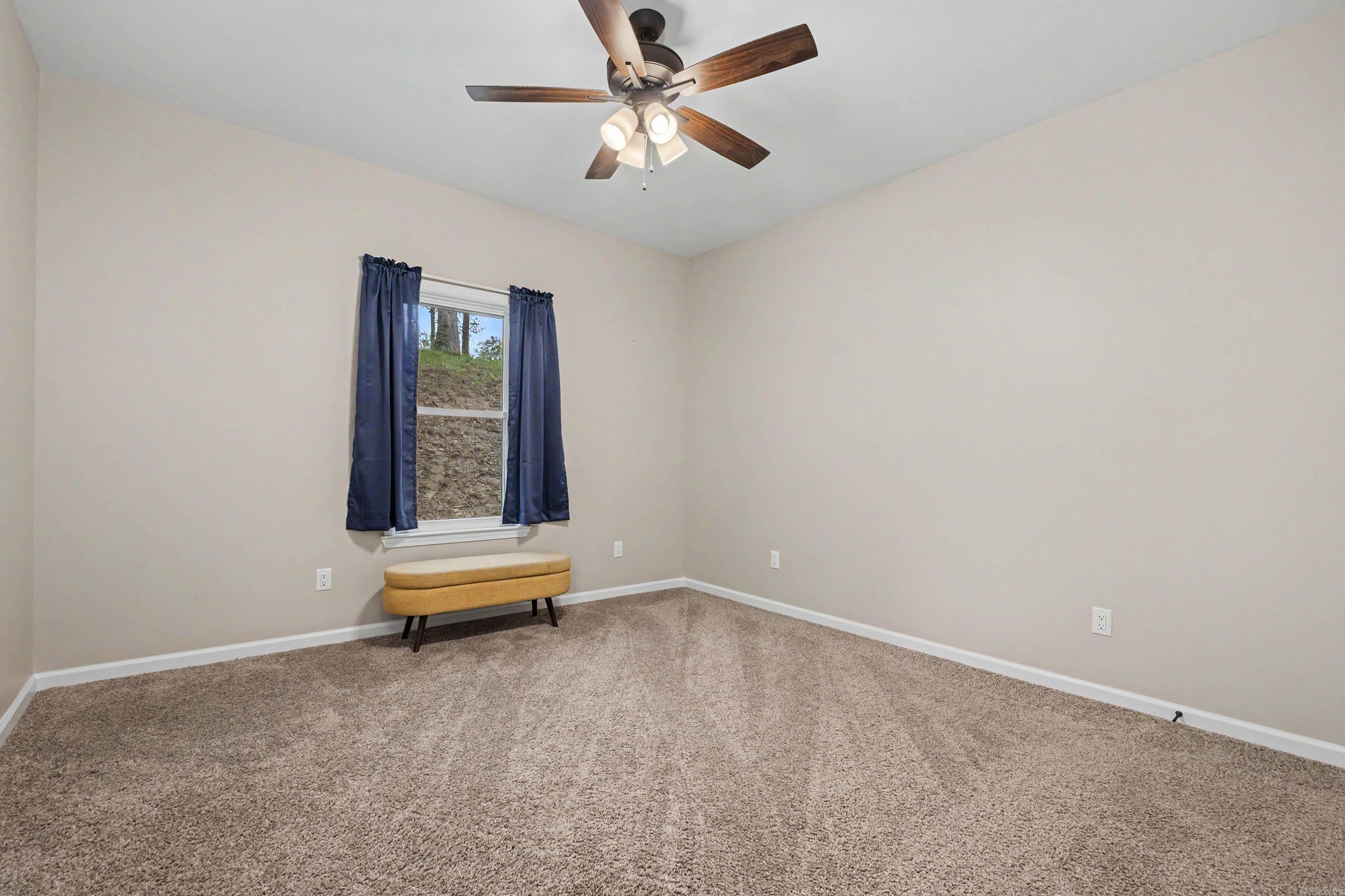 DIAMONDHEAD J - Residential