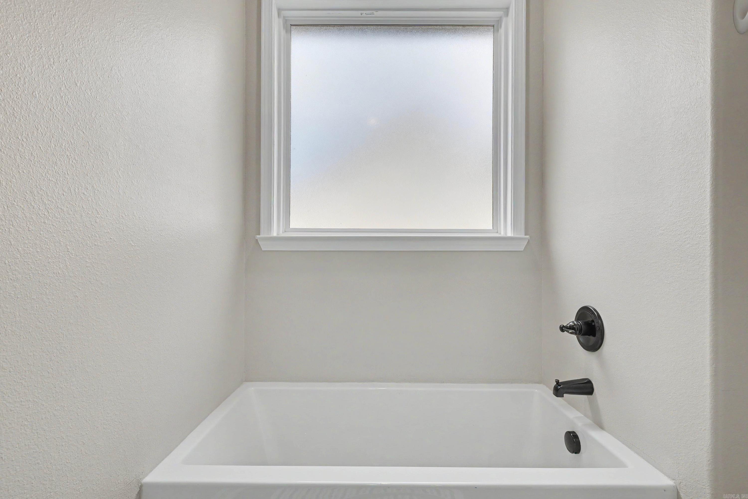 DIAMONDHEAD J - Residential