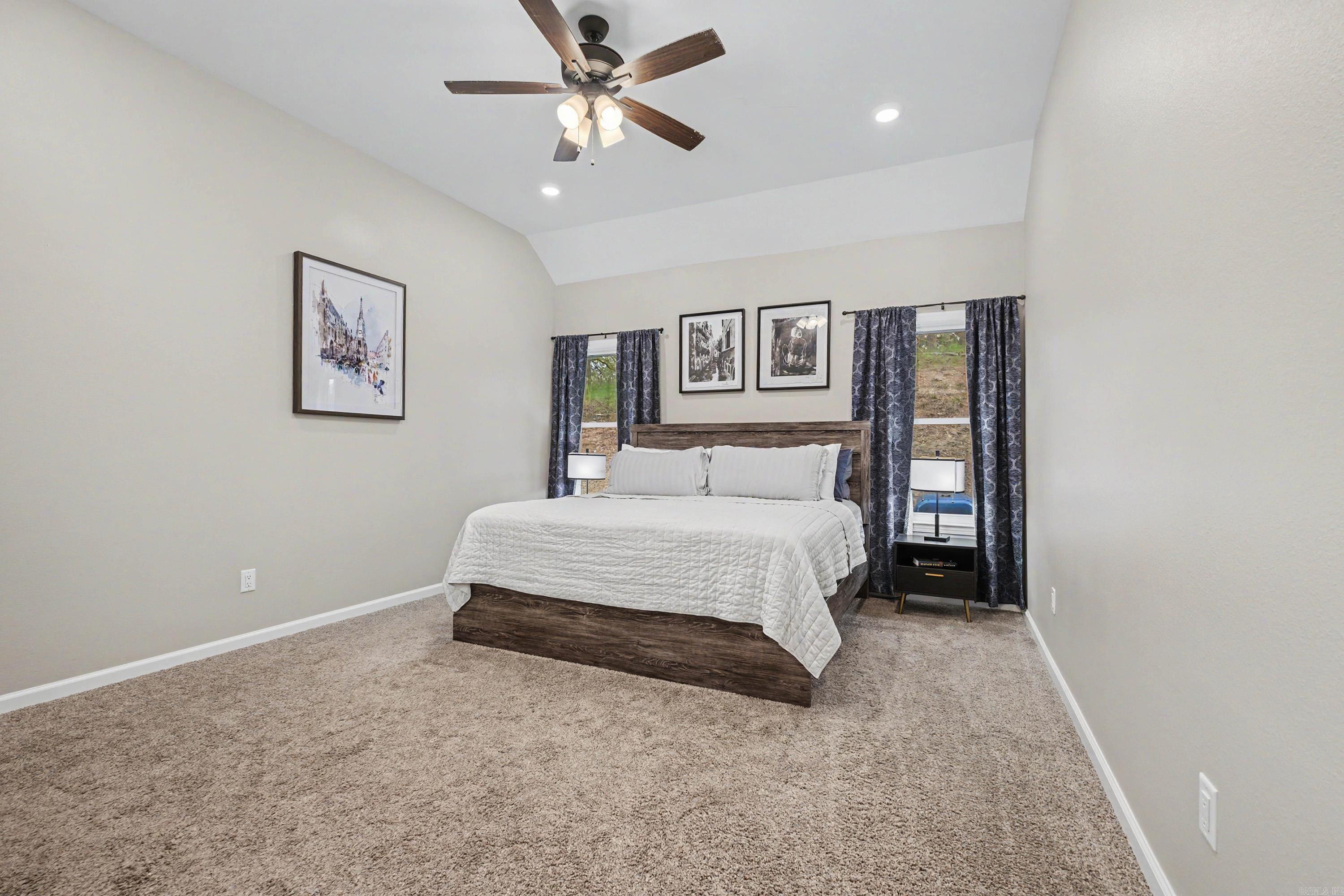 DIAMONDHEAD J - Residential