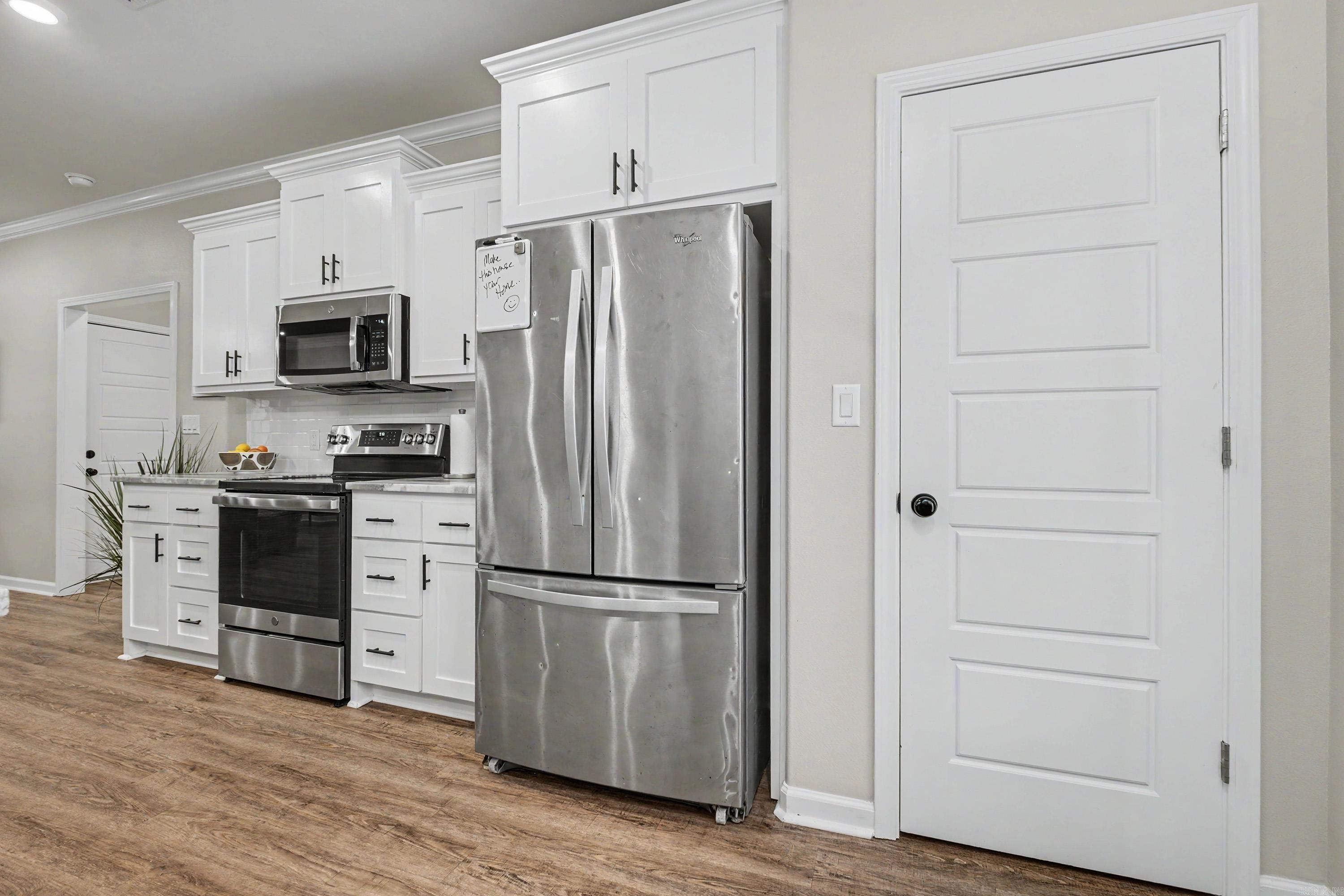 DIAMONDHEAD J - Residential