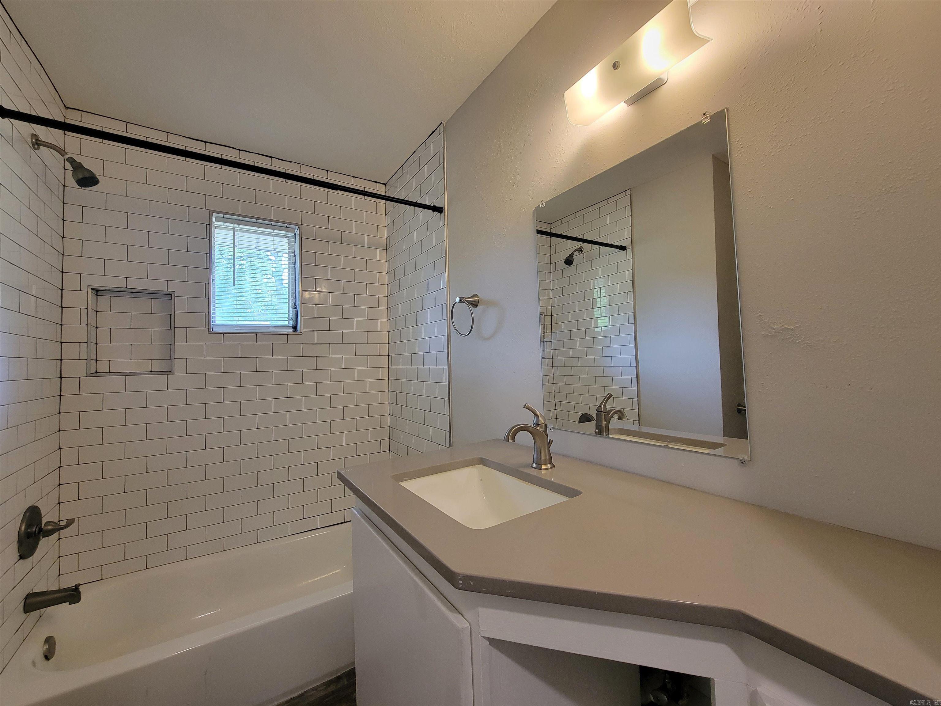 Hamilton & Brack - Residential Lease