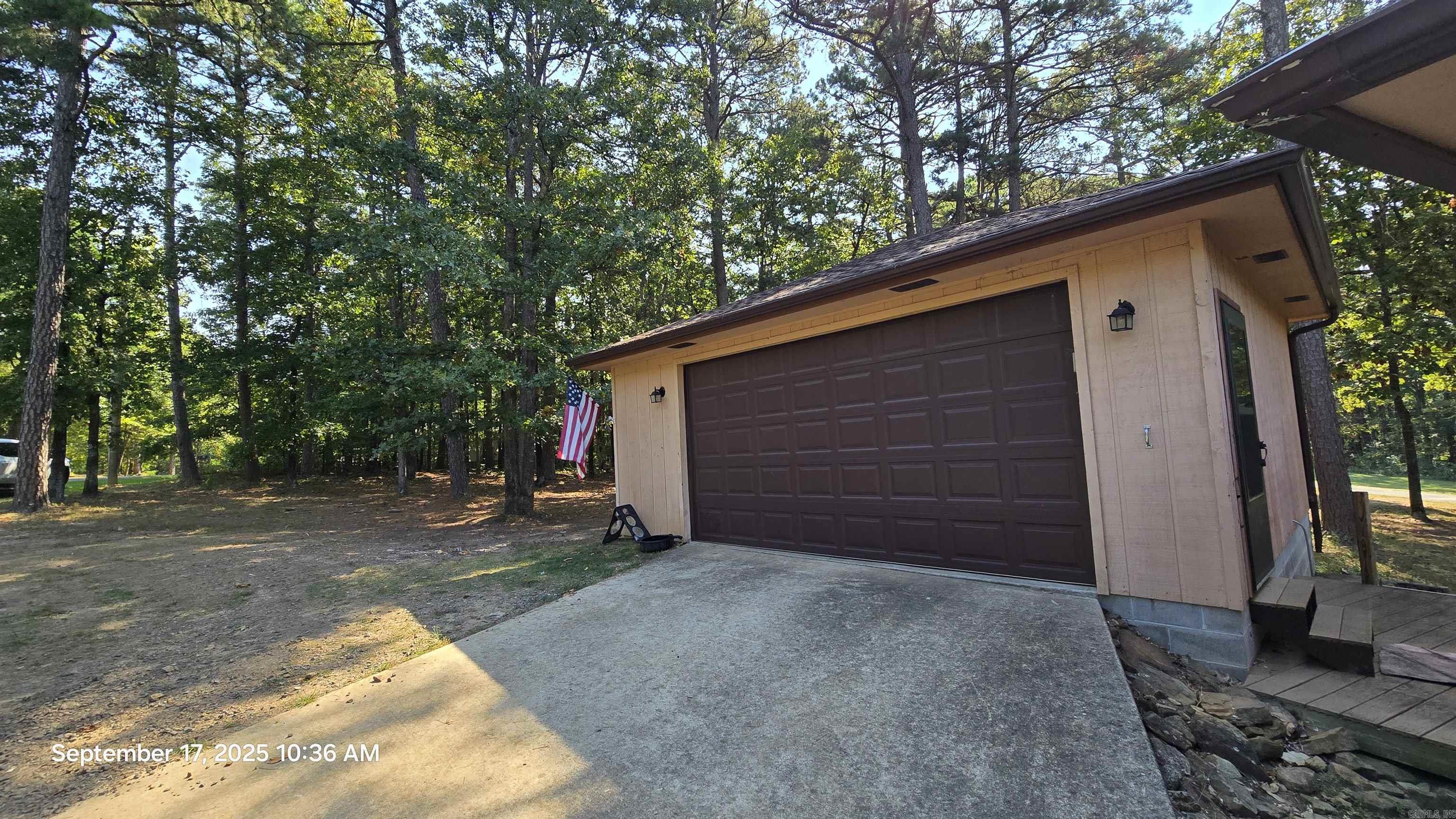 INDIAN HILLS - Residential