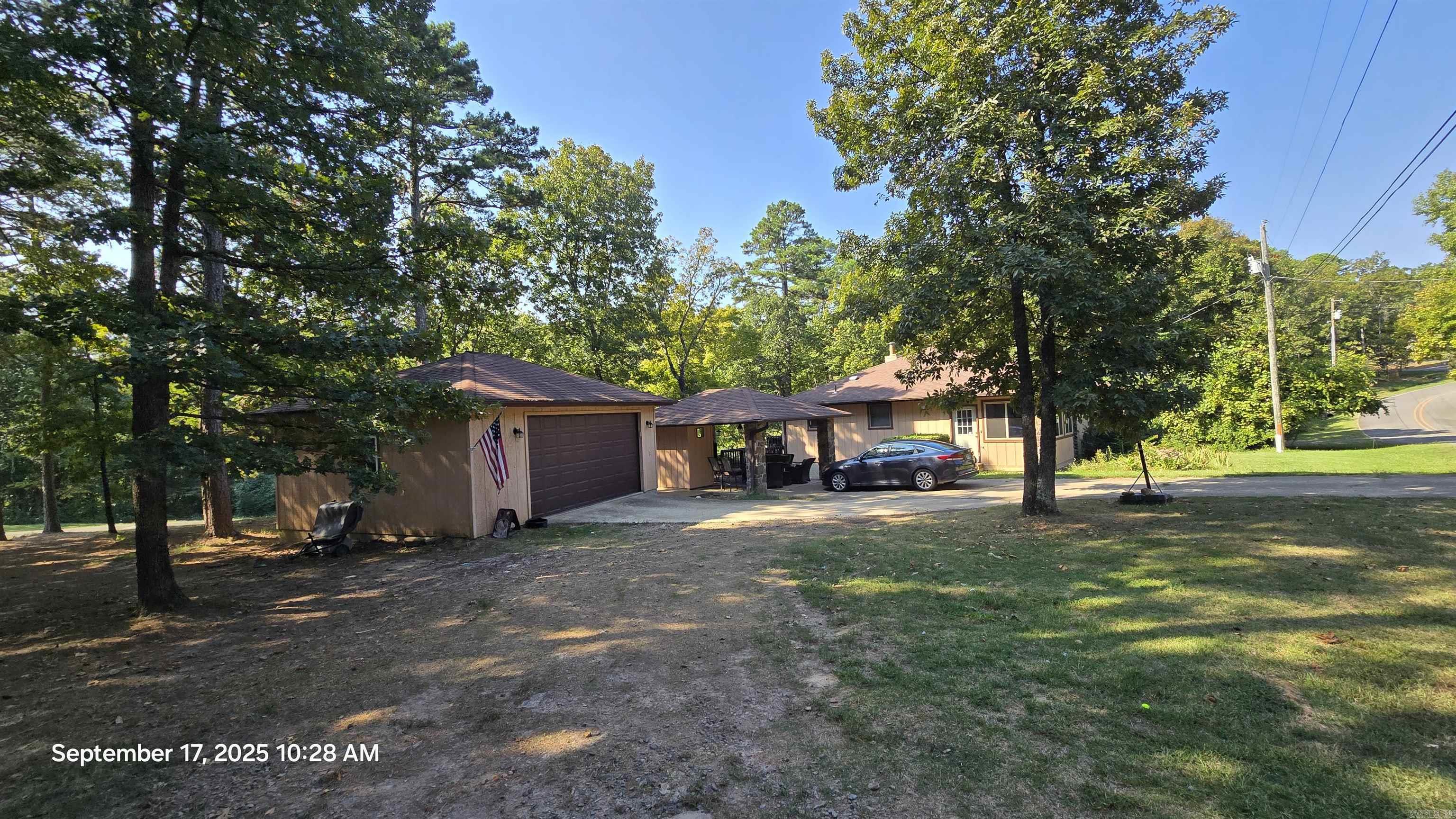 INDIAN HILLS - Residential