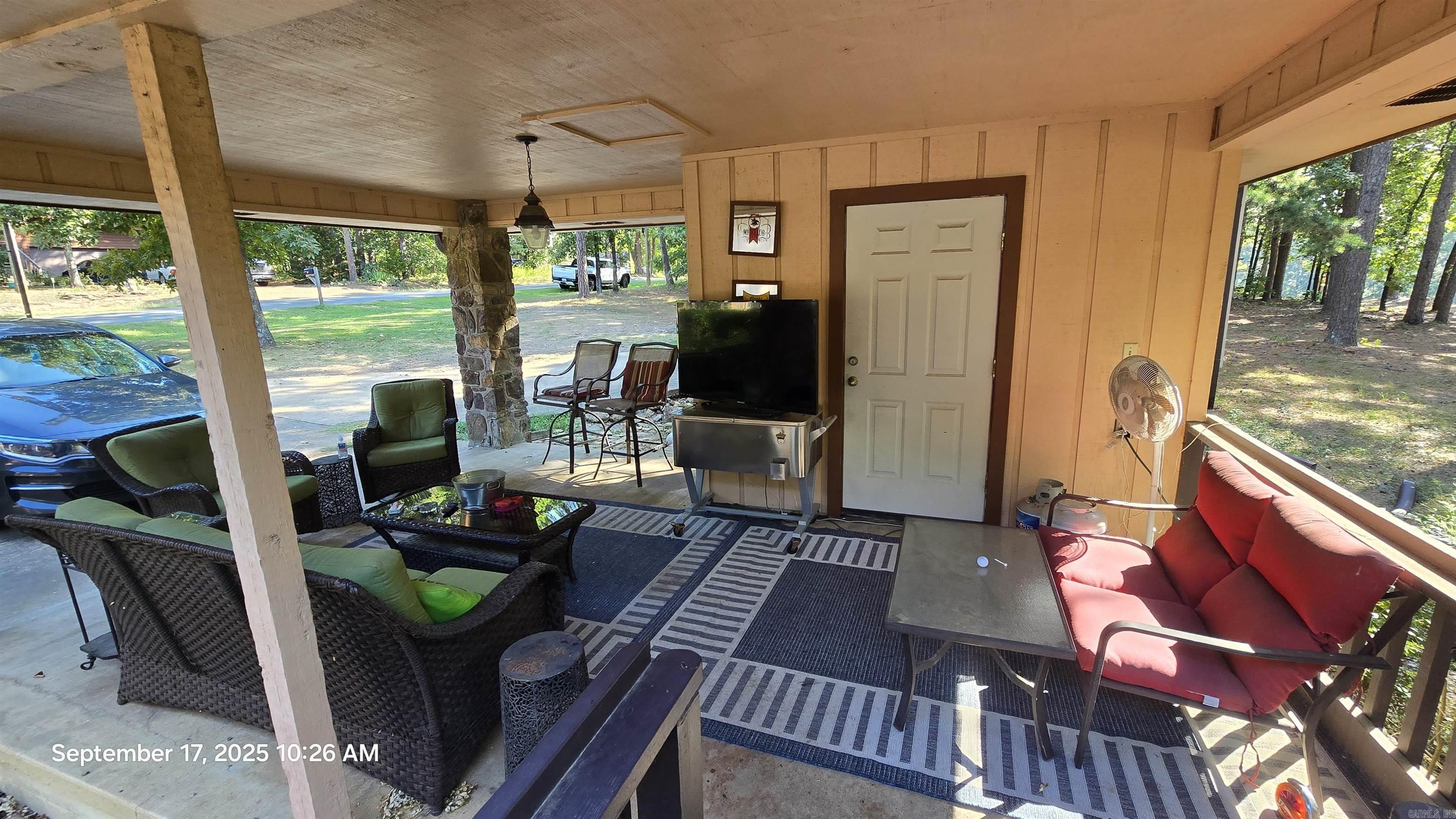 INDIAN HILLS - Residential