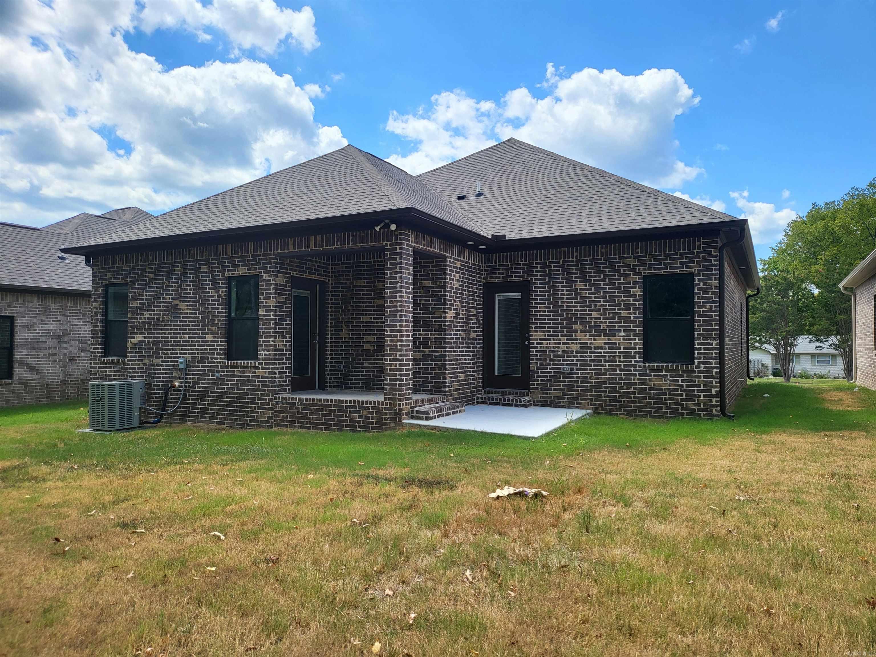 BROWN ADD TO JACK - Residential