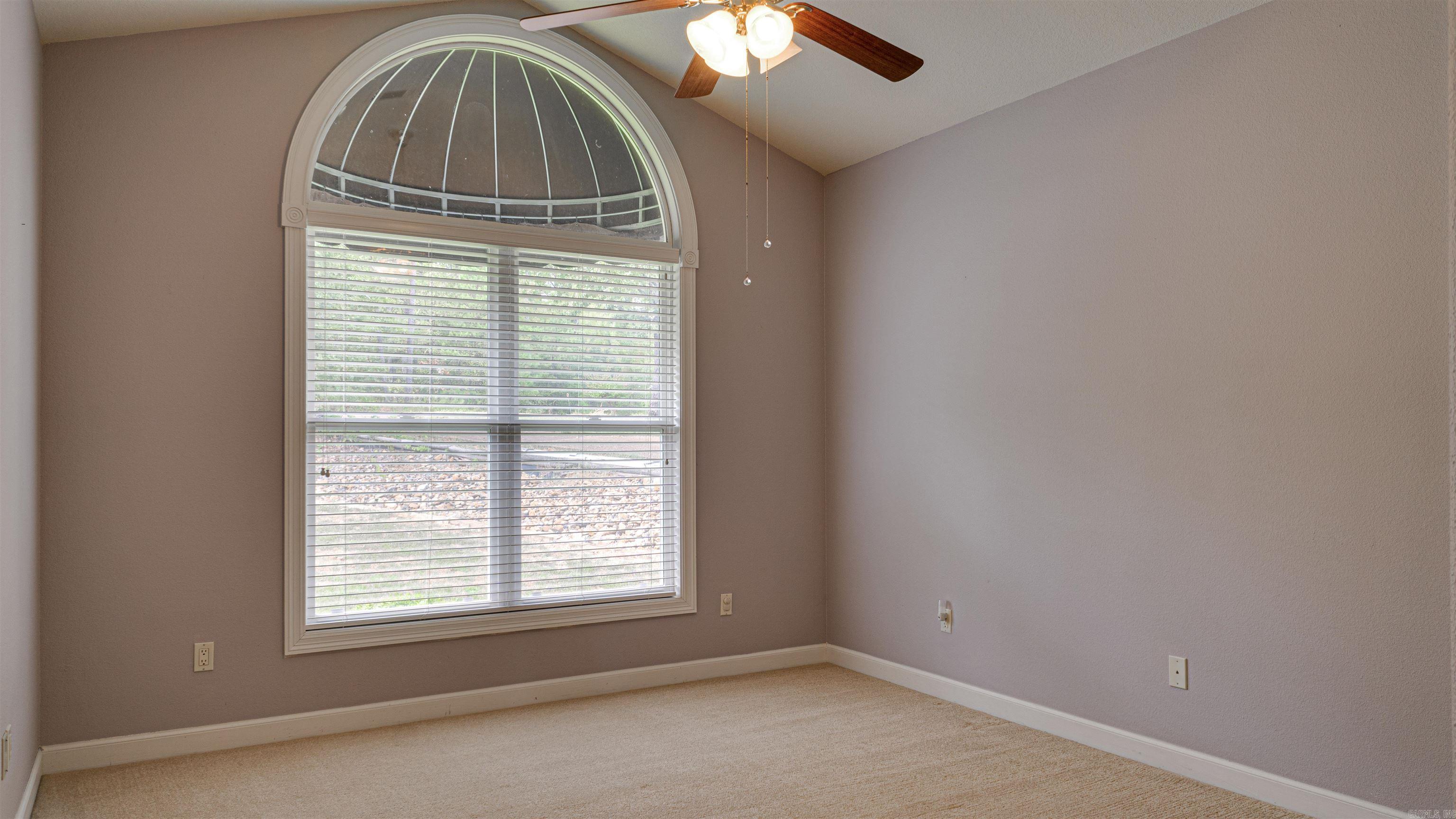 Pintuerero - Residential