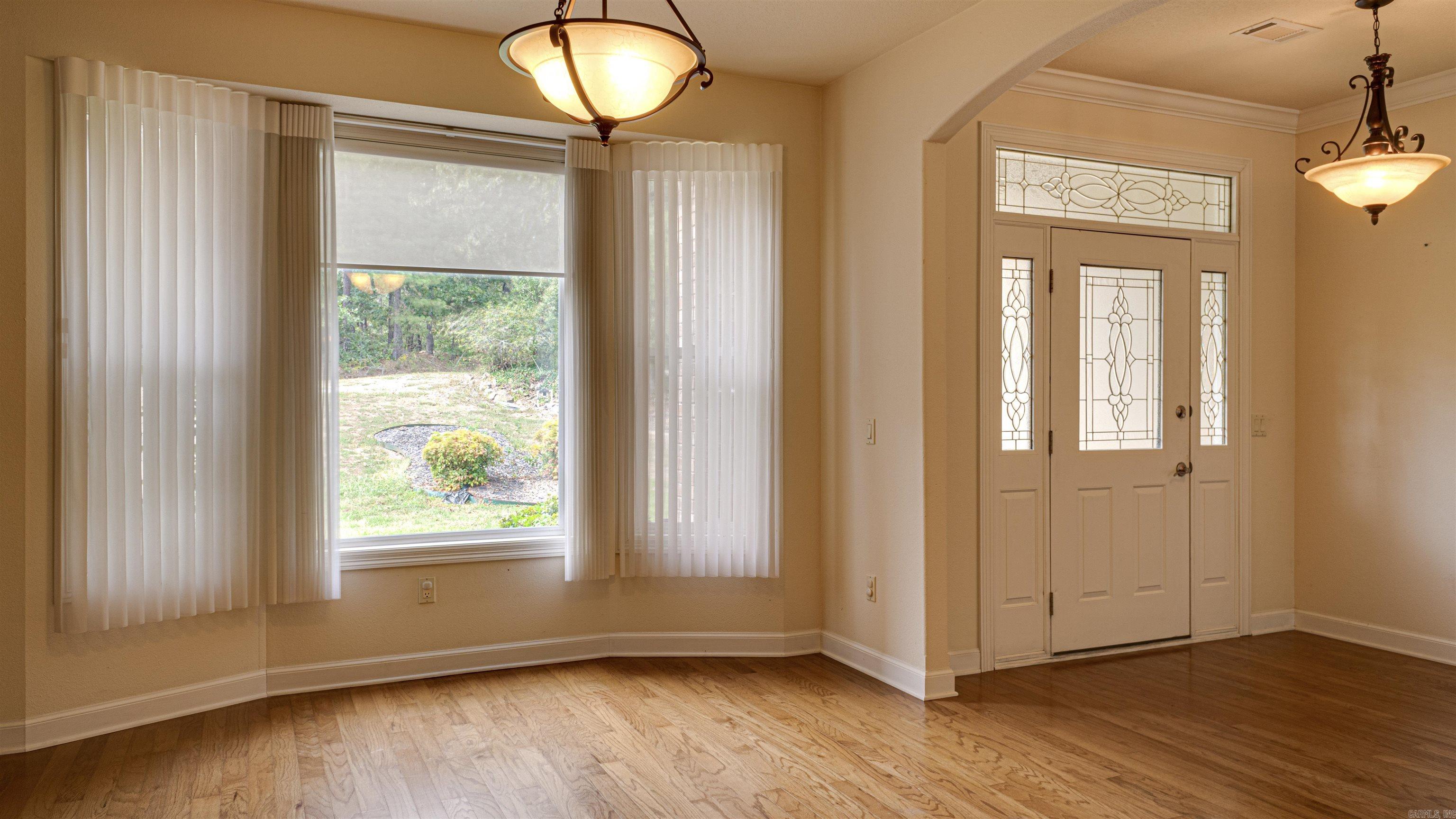 Pintuerero - Residential