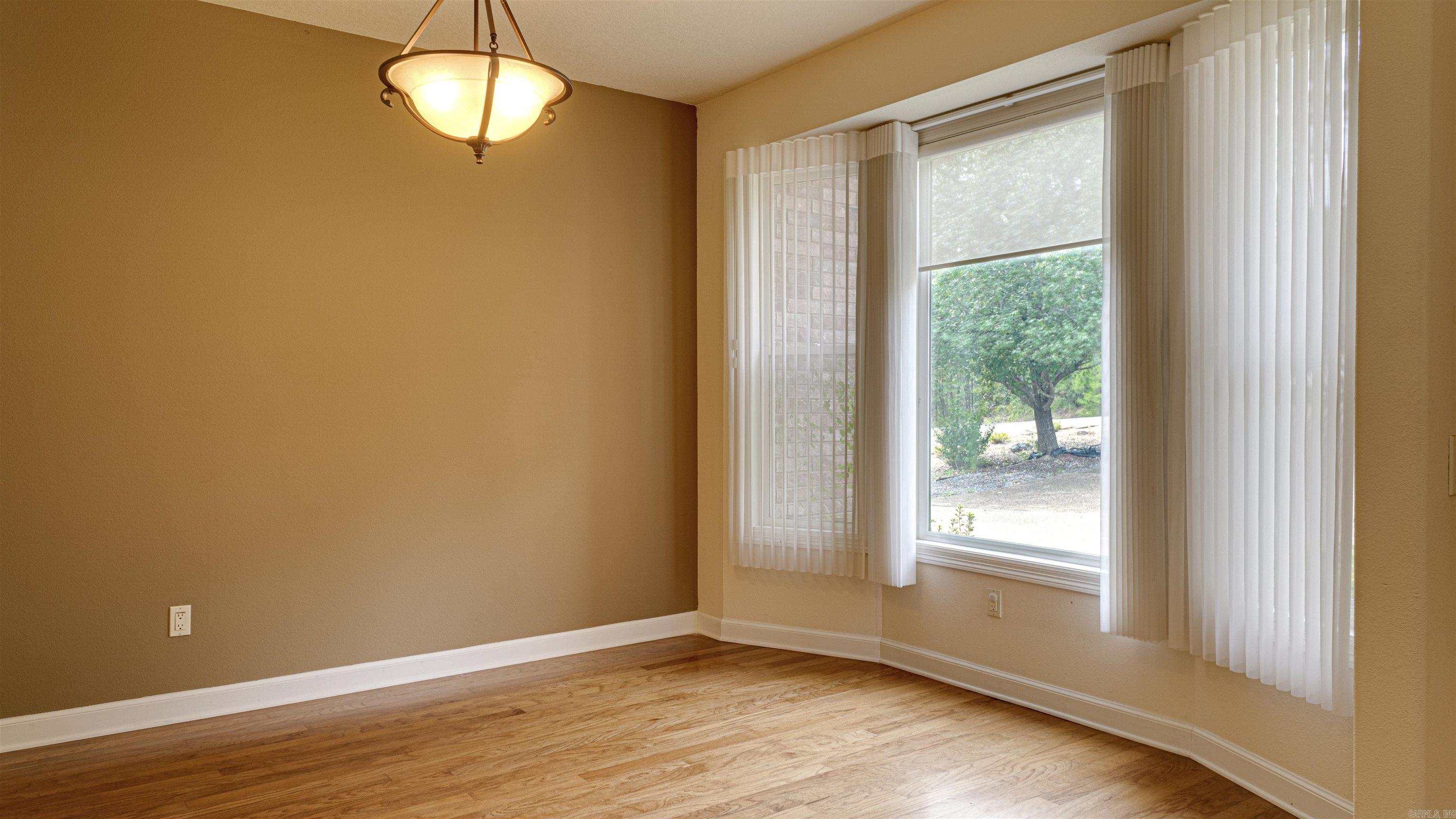 Pintuerero - Residential