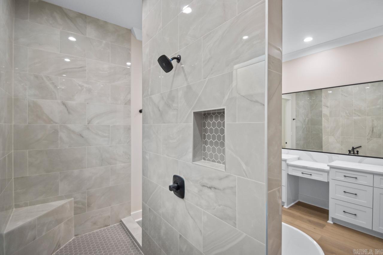 MILLERS GLENN - Residential