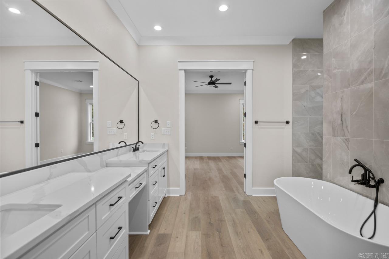 MILLERS GLENN - Residential