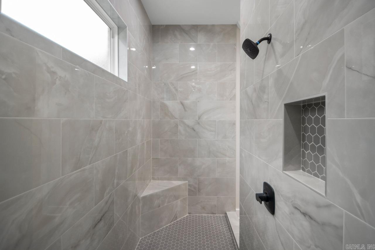 MILLERS GLENN - Residential