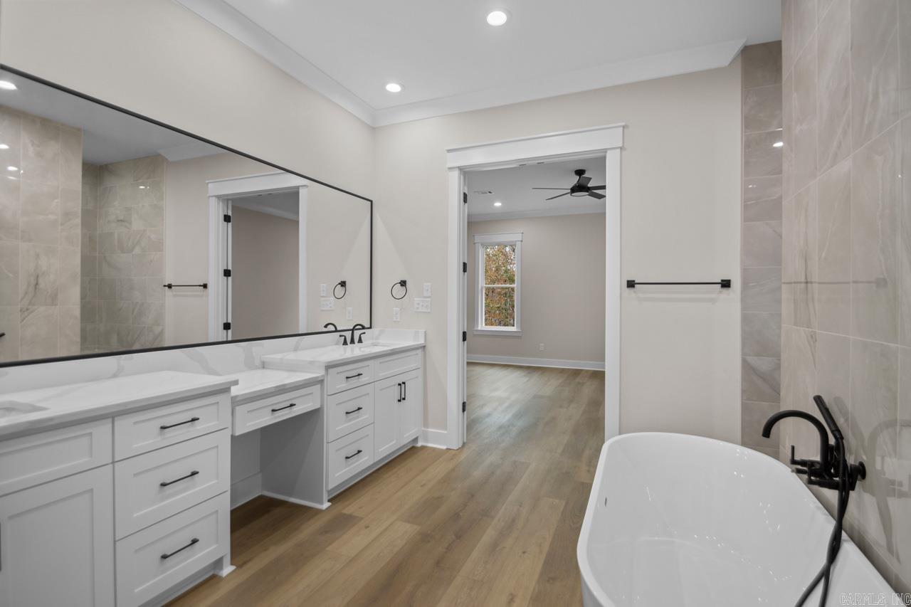 MILLERS GLENN - Residential