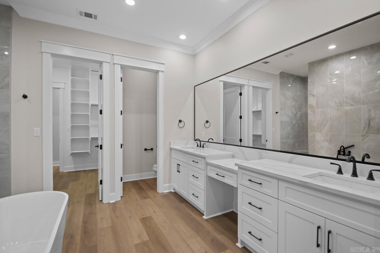 MILLERS GLENN - Residential