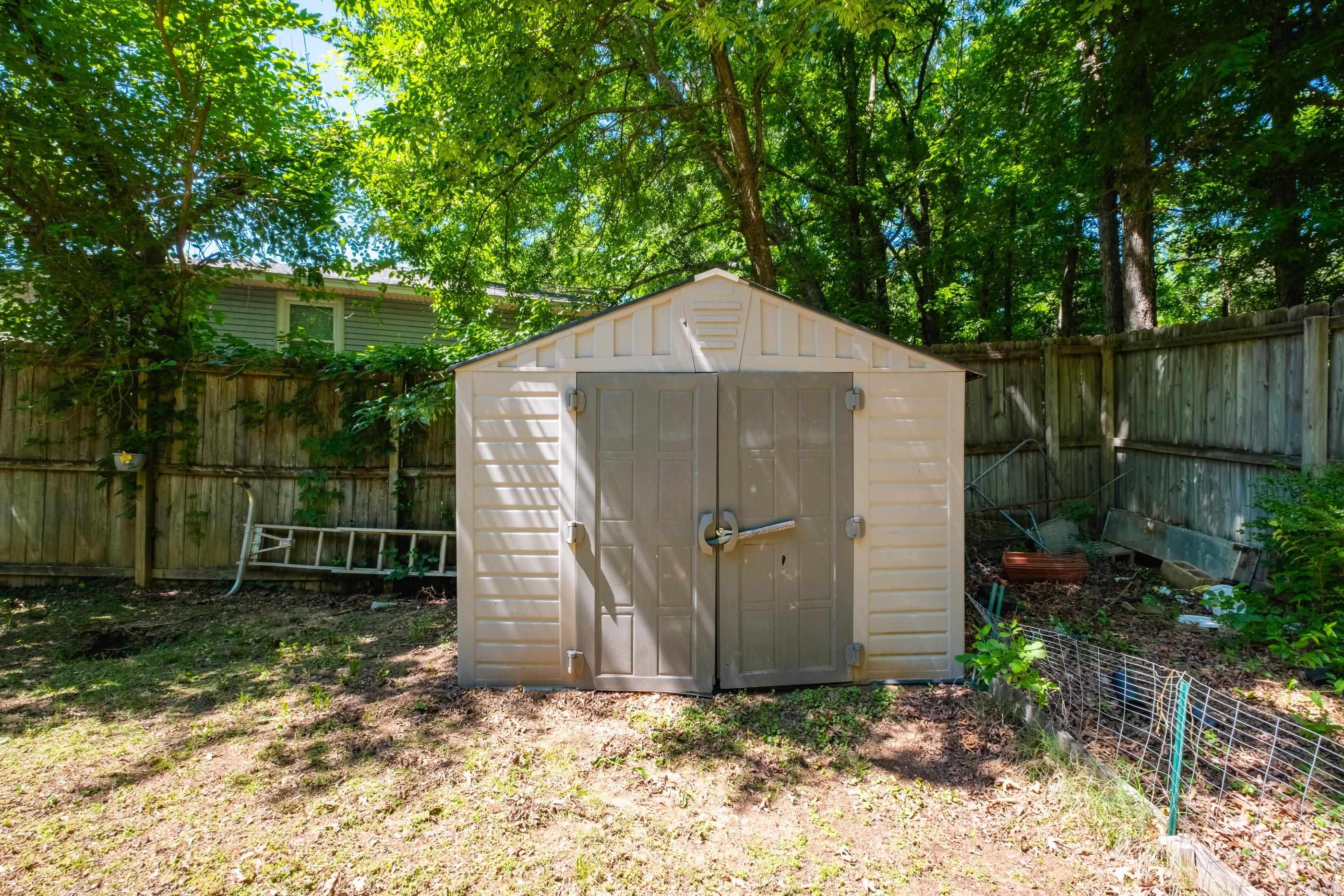 HICKORY RIDGE - Residential