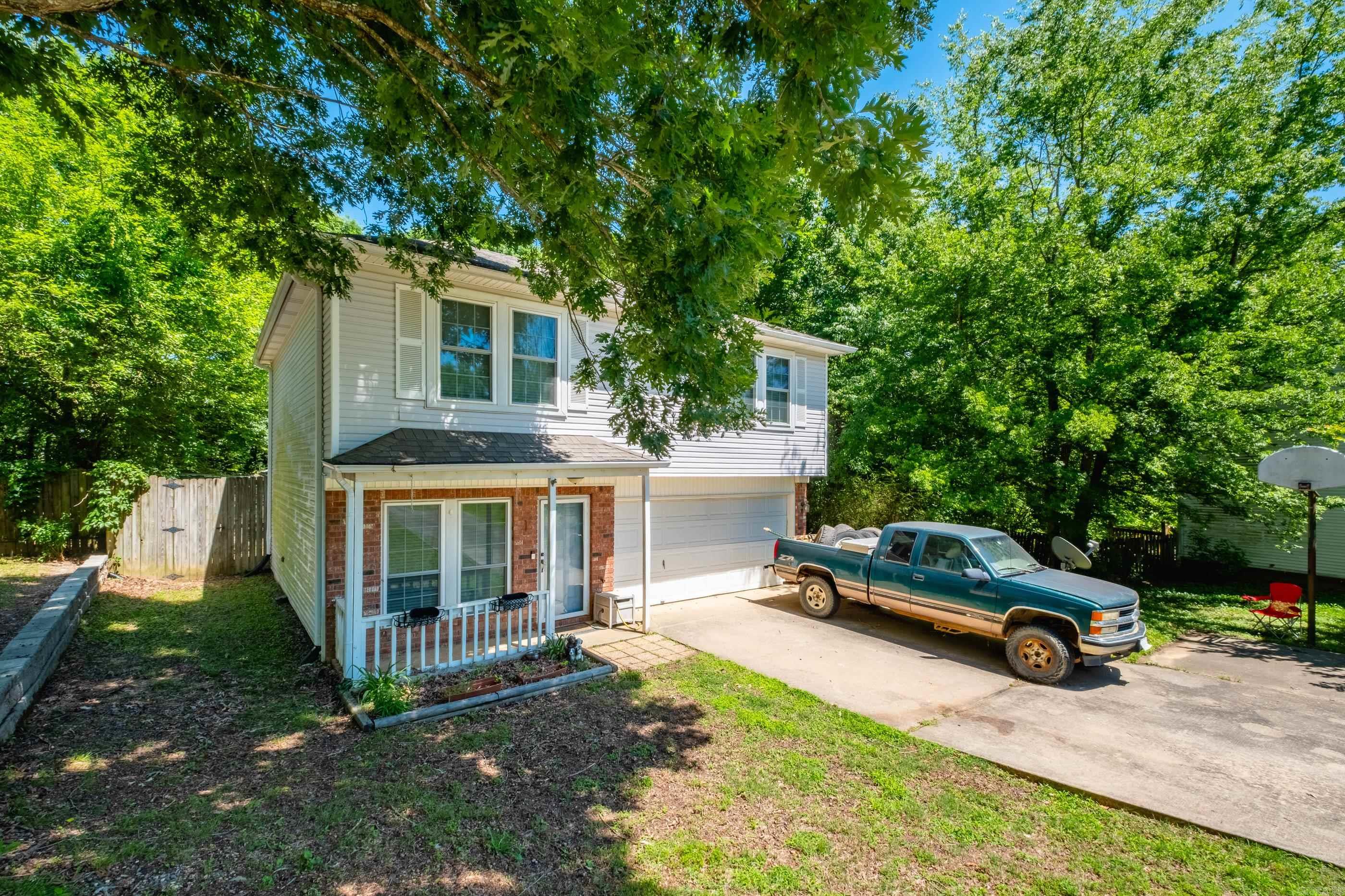 HICKORY RIDGE - Residential