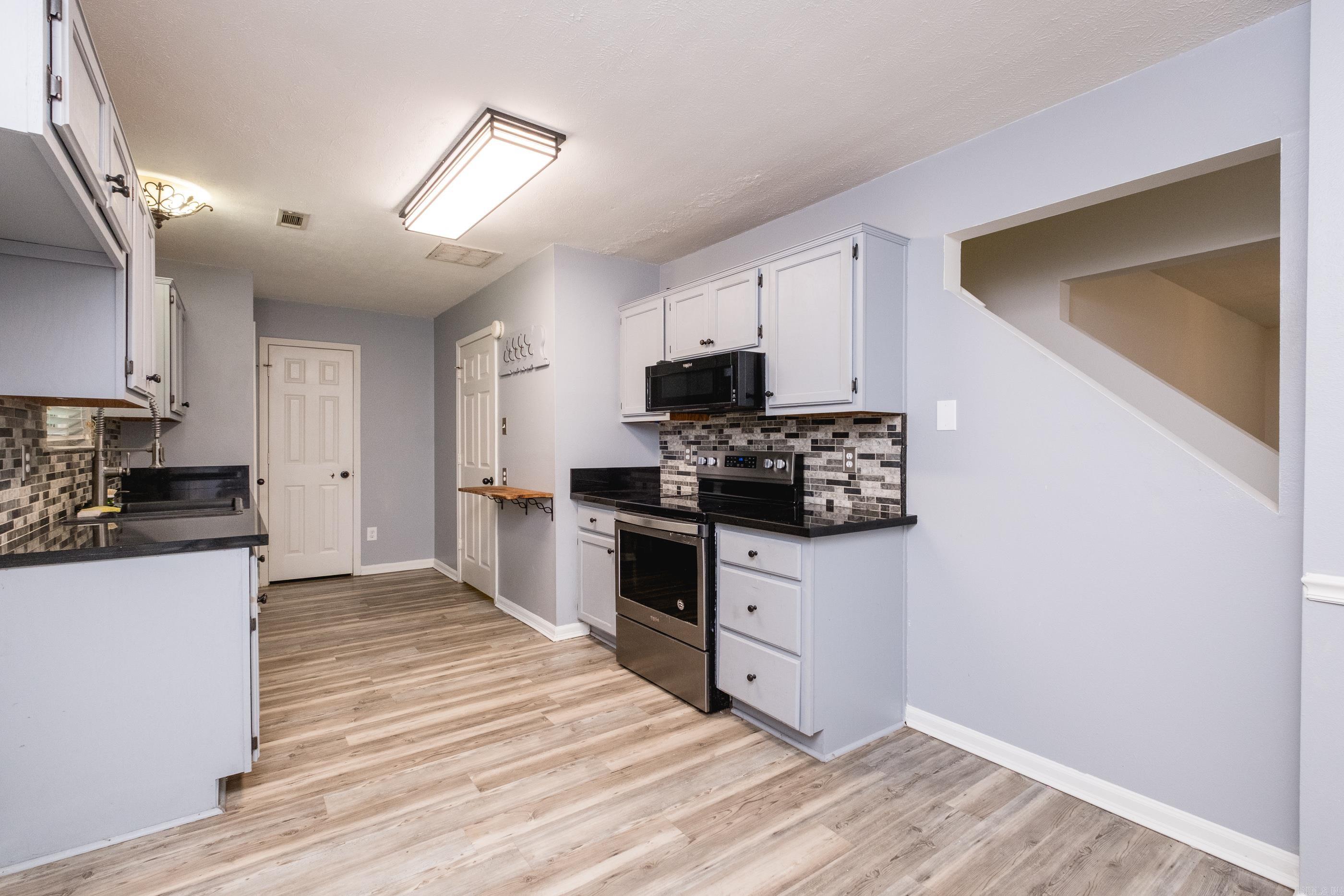 HICKORY RIDGE - Residential