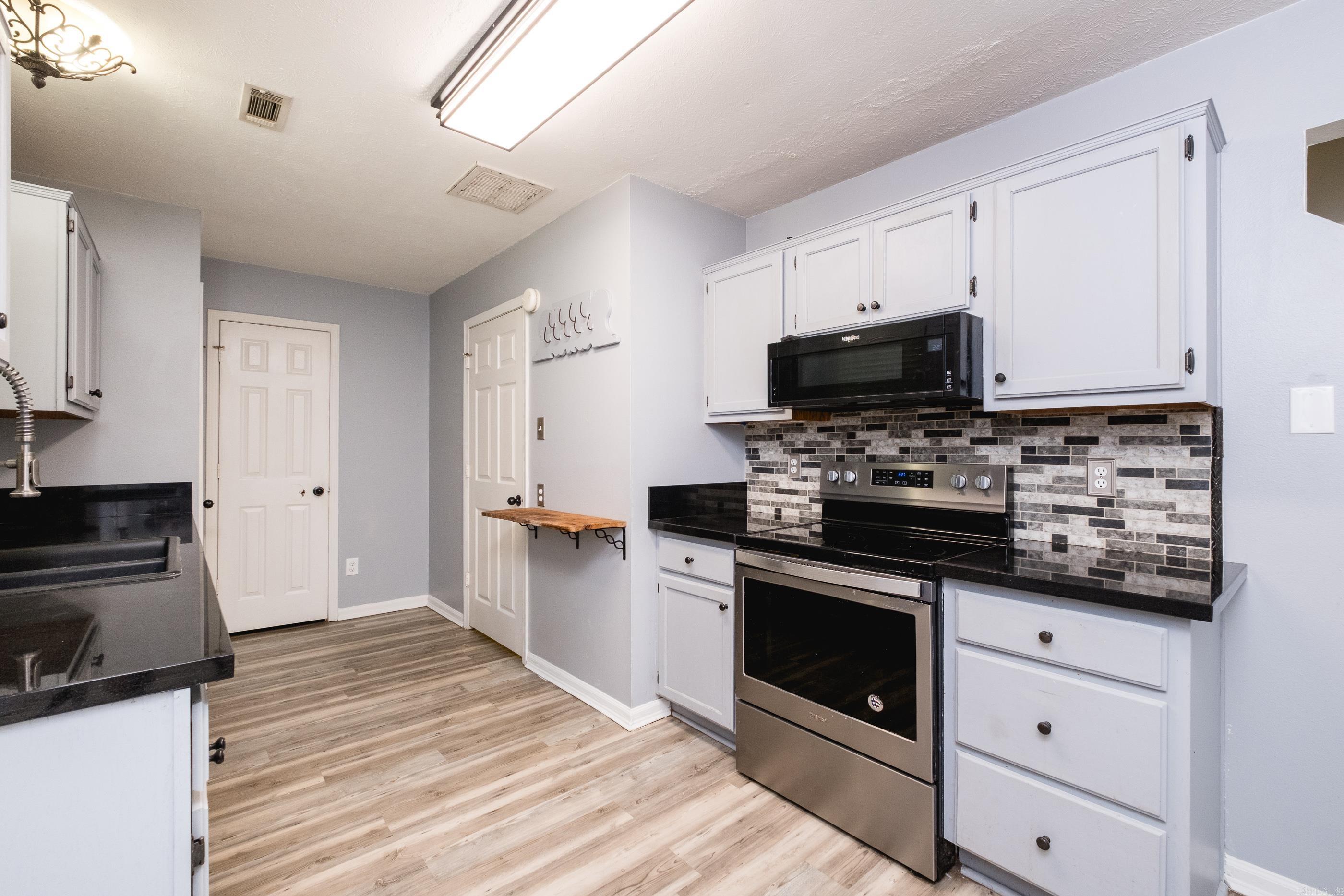 HICKORY RIDGE - Residential