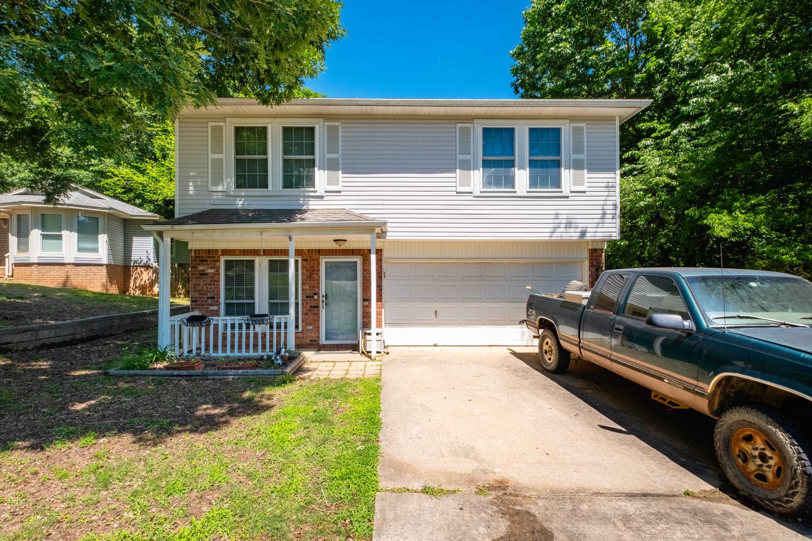 HICKORY RIDGE - Residential