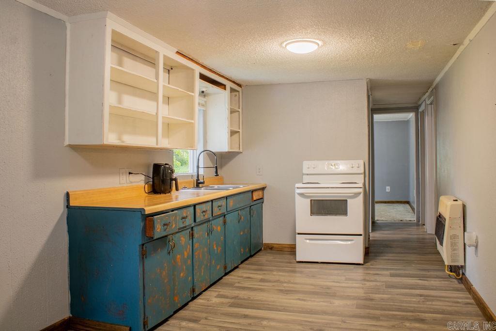 Ne Se 13-03-32 - Residential