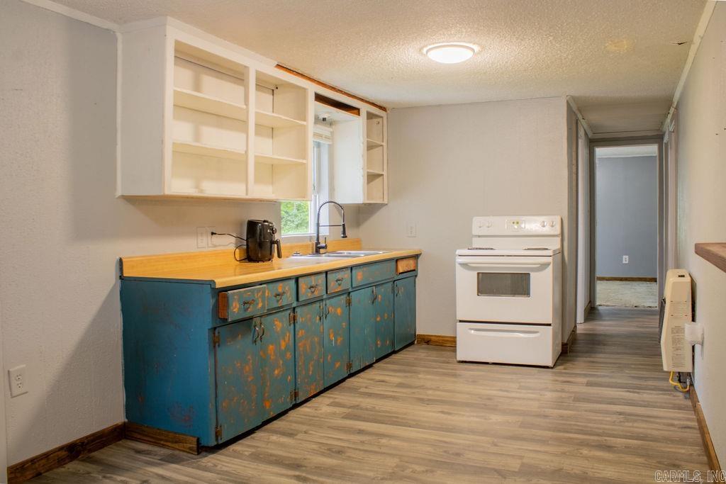 Ne Se 13-03-32 - Residential