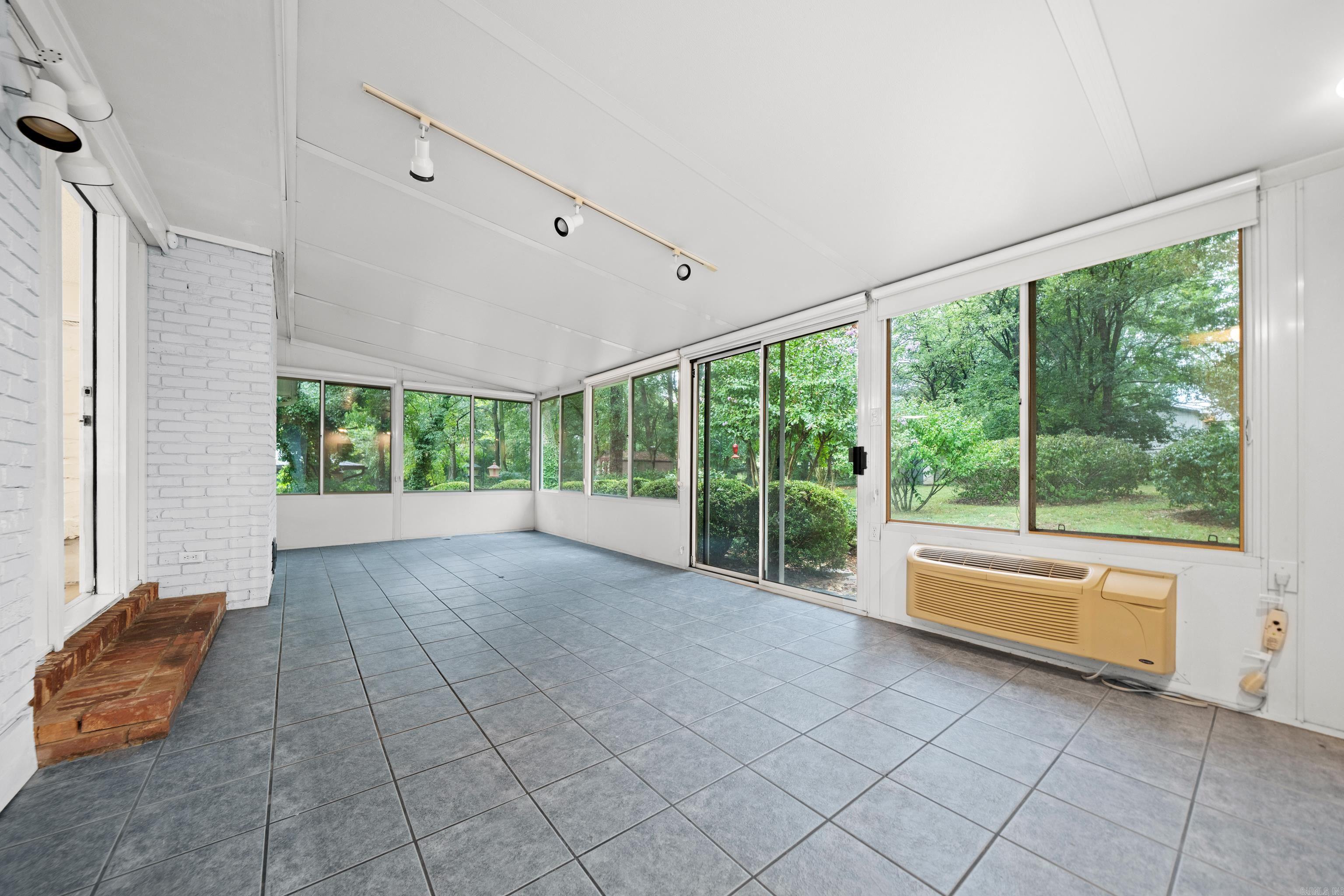 Browns - Residential