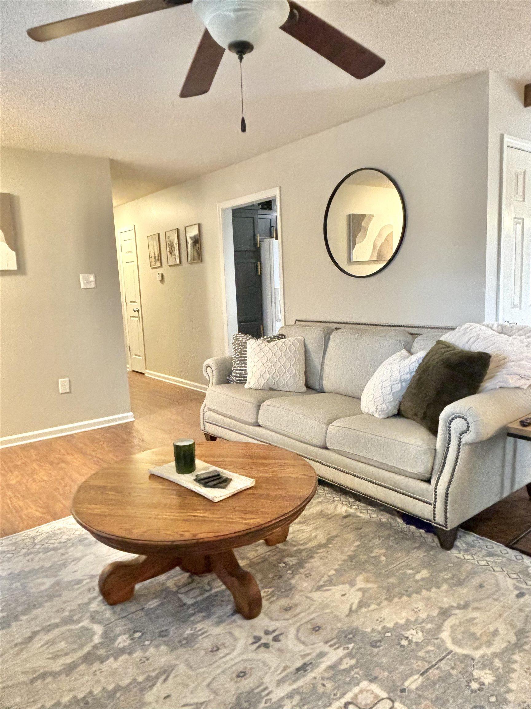 HUNTERS COVE - Residential