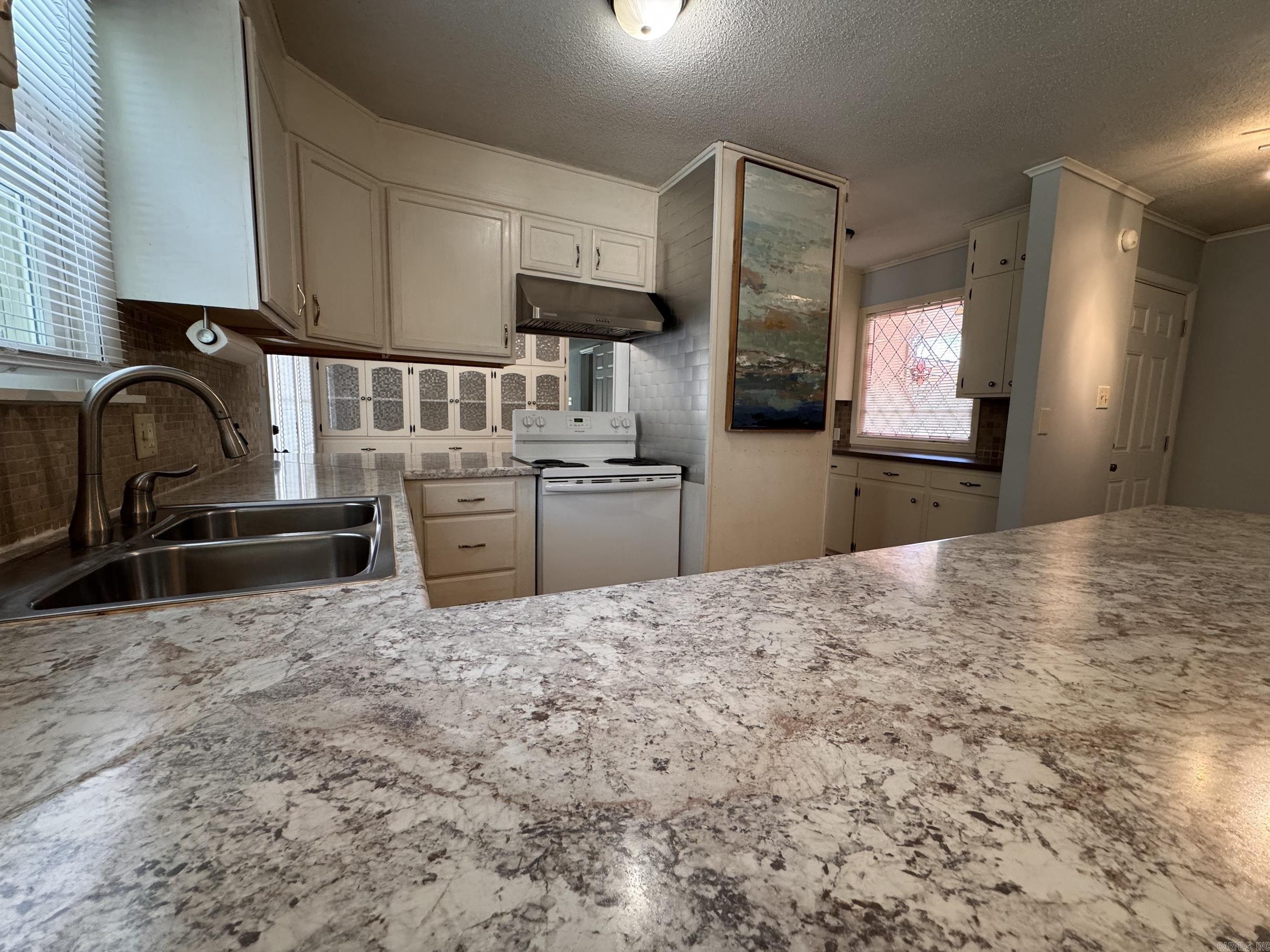 Sunny Hill - Residential