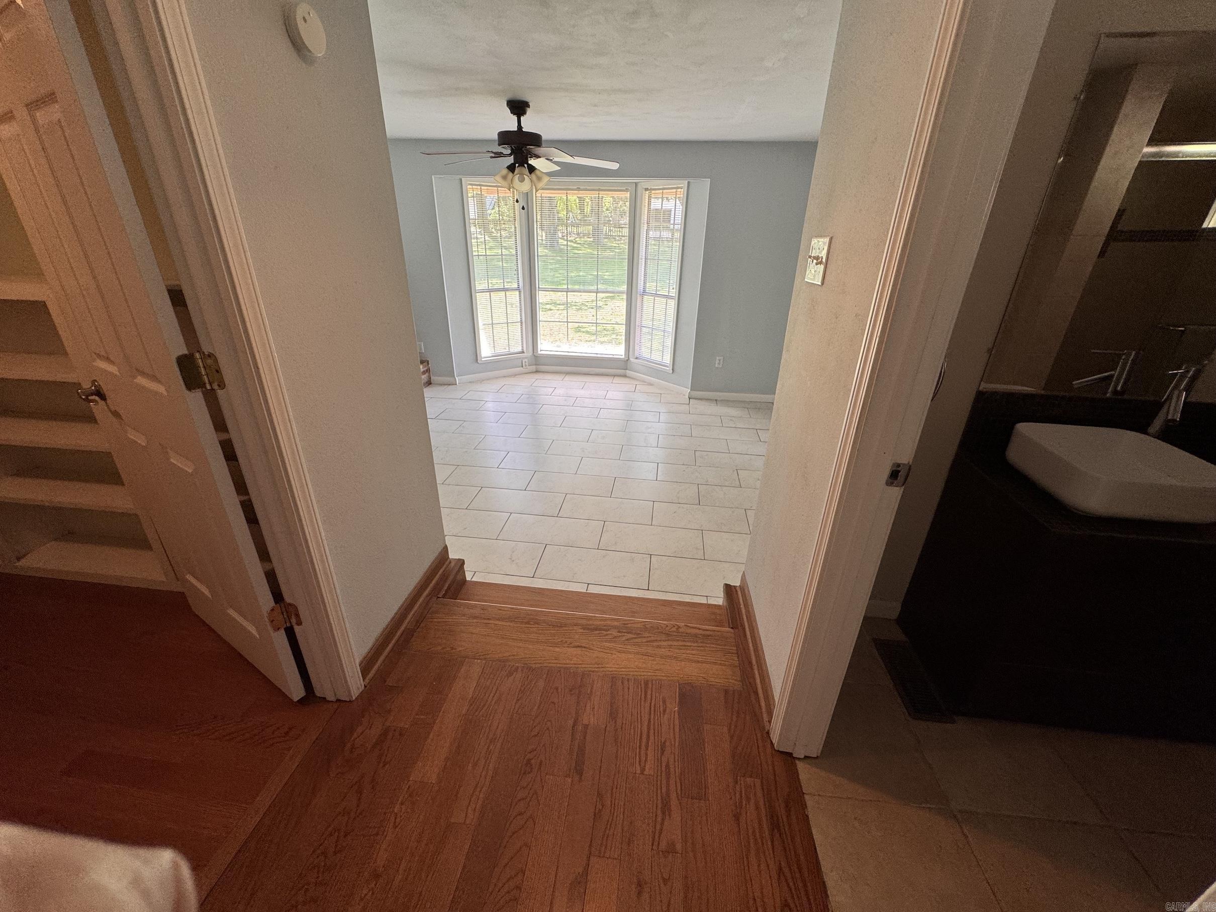 Sunny Hill - Residential