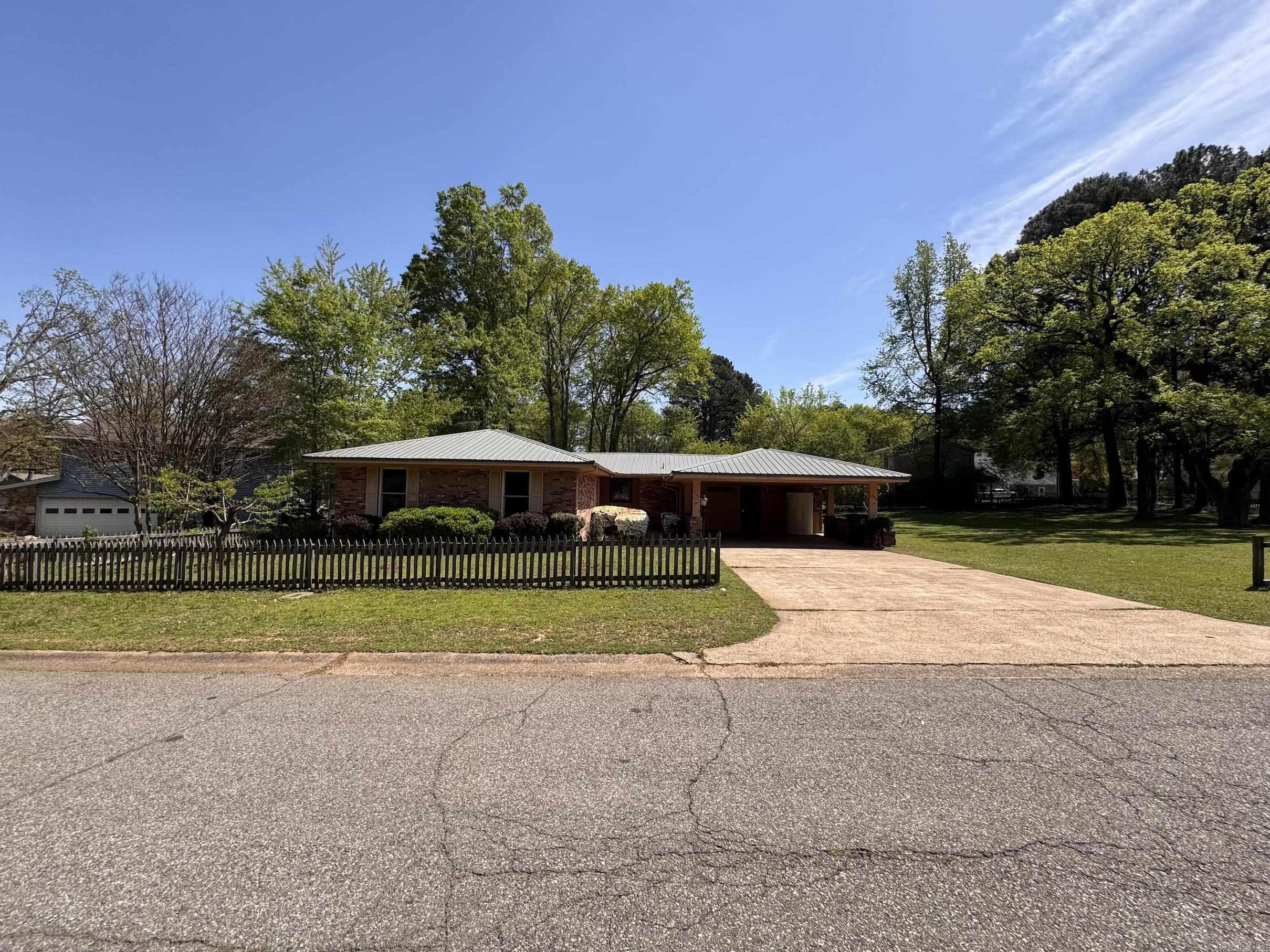 Sunny Hill - Residential