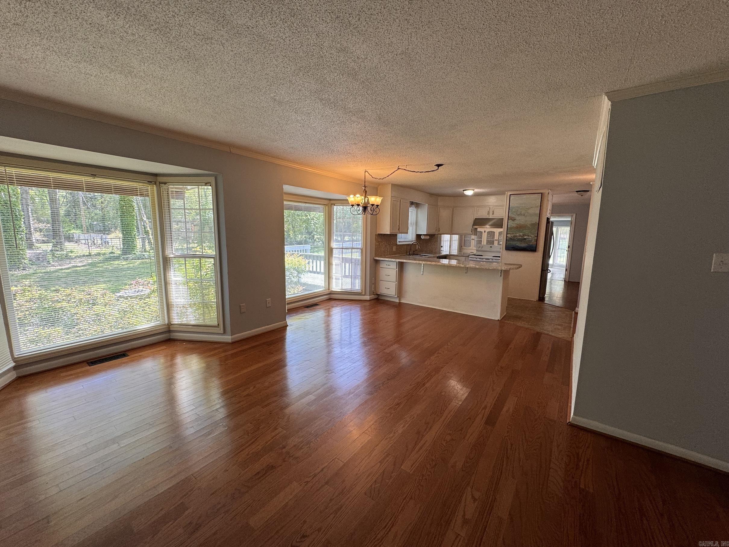 Sunny Hill - Residential