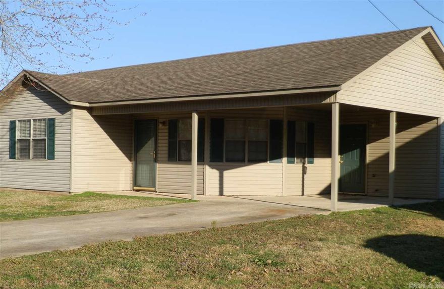 This lovely home is located near shopping and local recreation area. Interior has a large kitchen/dining combo a breakfast bar. A separate laundry room is just off the kitchen. The master bedroom is large with a walk-in closet.Other features include a large, privacy fenced backyard, outdoor storage and a single carport. Interested persons need to apply with the listing office. Application fee charged.