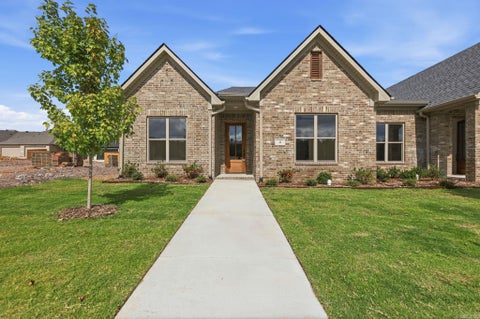 Photo of 44 Driftwood Lane, Little Rock, AR 72223 (MLS # 26042597)