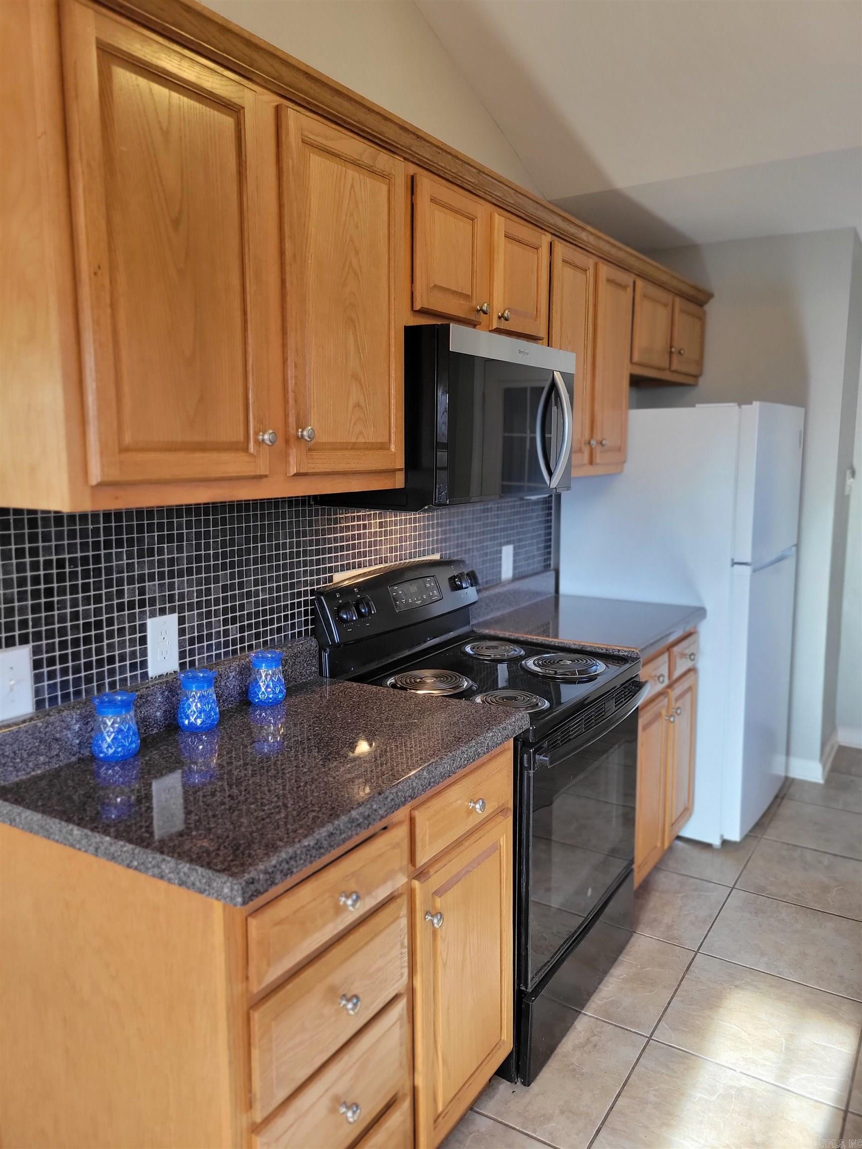 CLOVER RIDGE - Residential