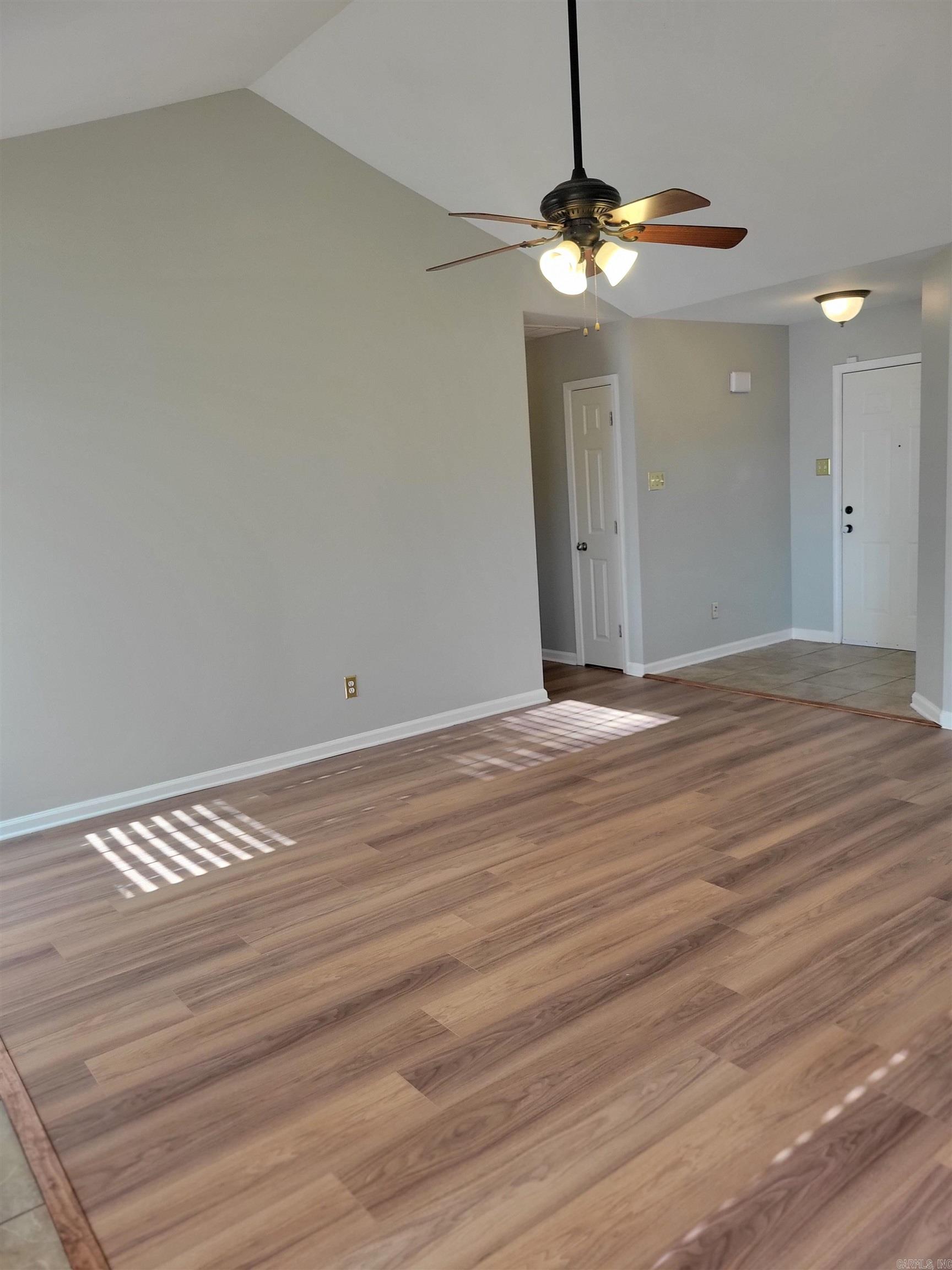 CLOVER RIDGE - Residential