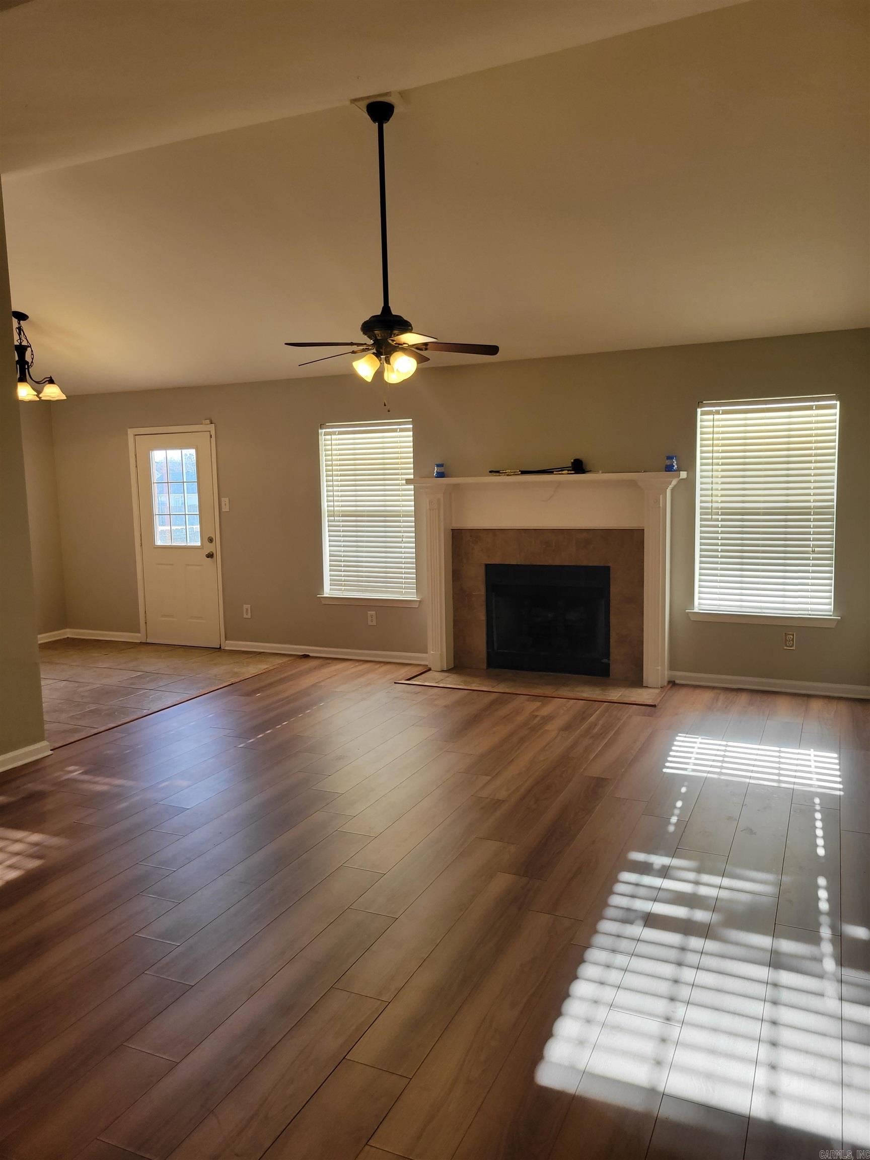 CLOVER RIDGE - Residential